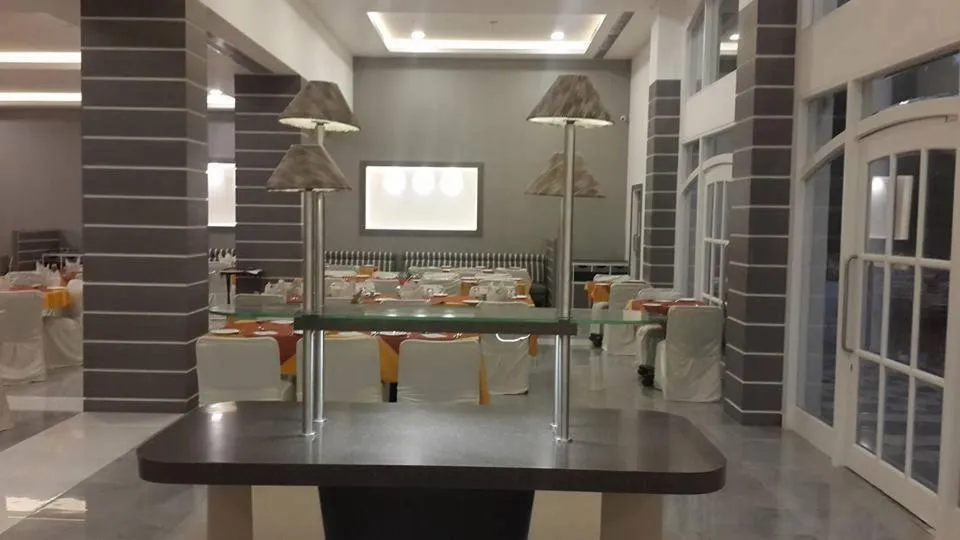 Restaurant/places to eat in Sangam Hotel, Thanjavur