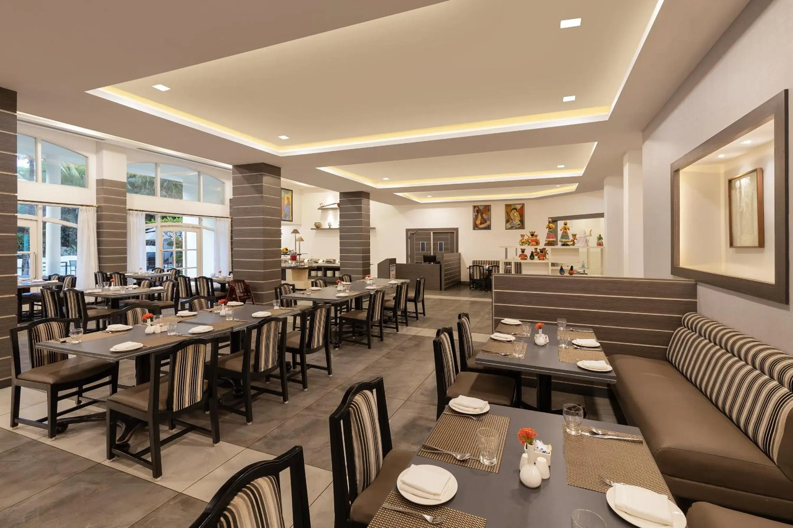 Restaurant/places to eat in Sangam Hotel, Thanjavur Restaurant/places to eat in Sangam Hotel, Thanjavur