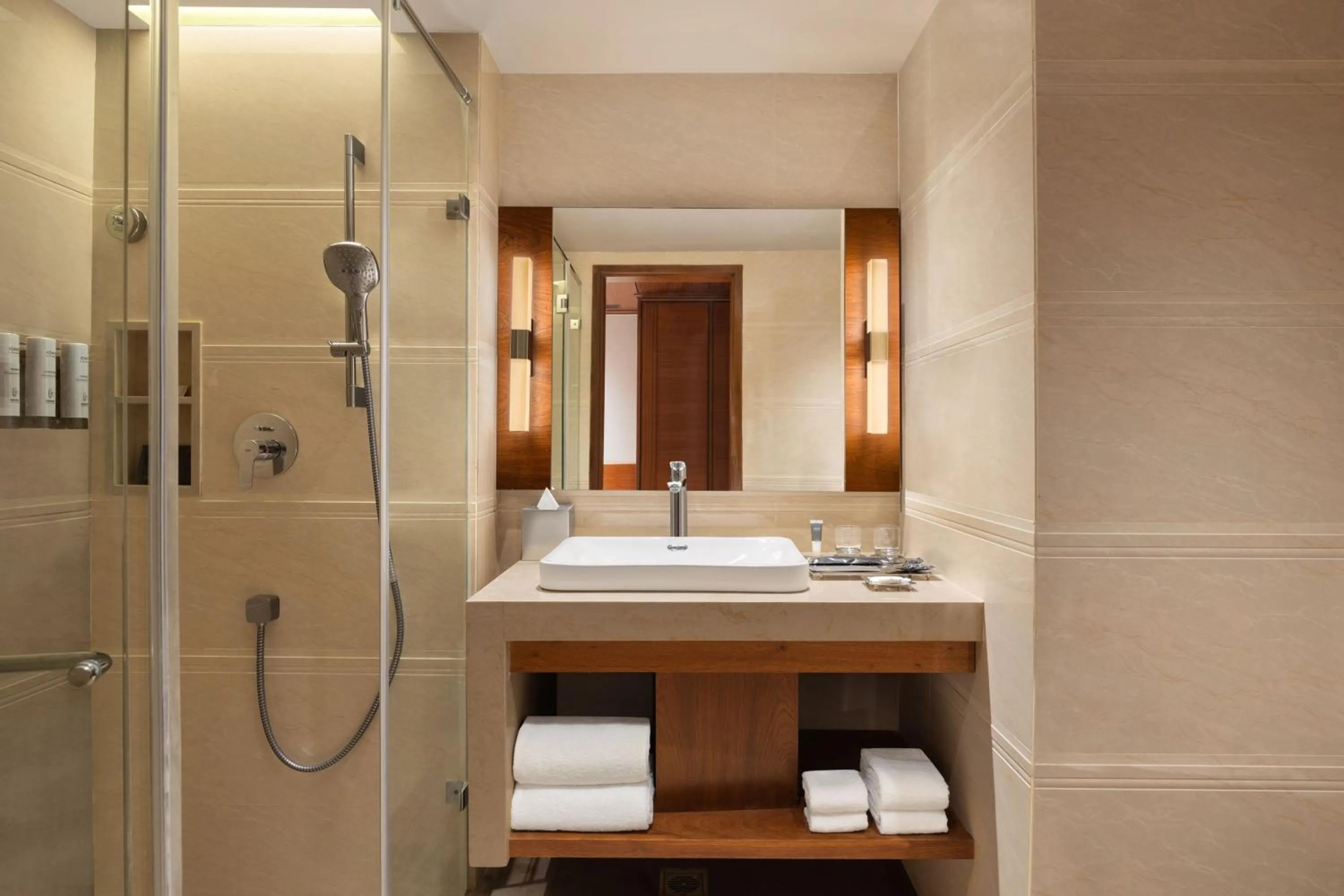 Bathroom in Courtyard by Marriott Tiruchirappalli