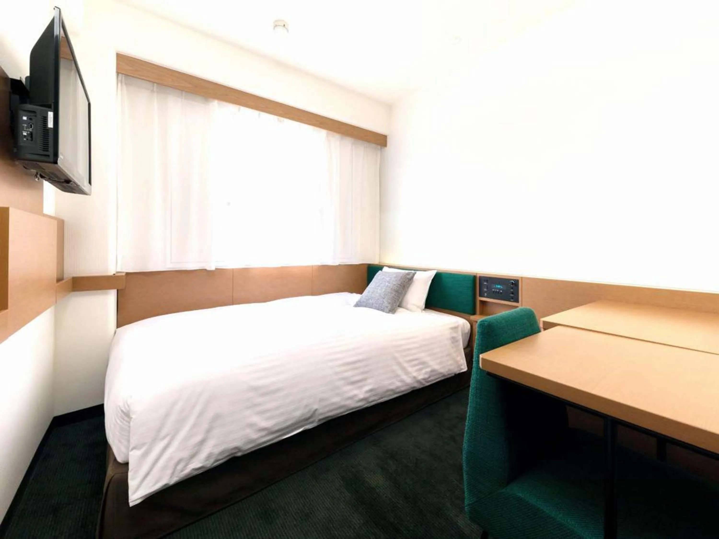 Bedroom, Bed in Nishitetsu Inn Nihonbashi