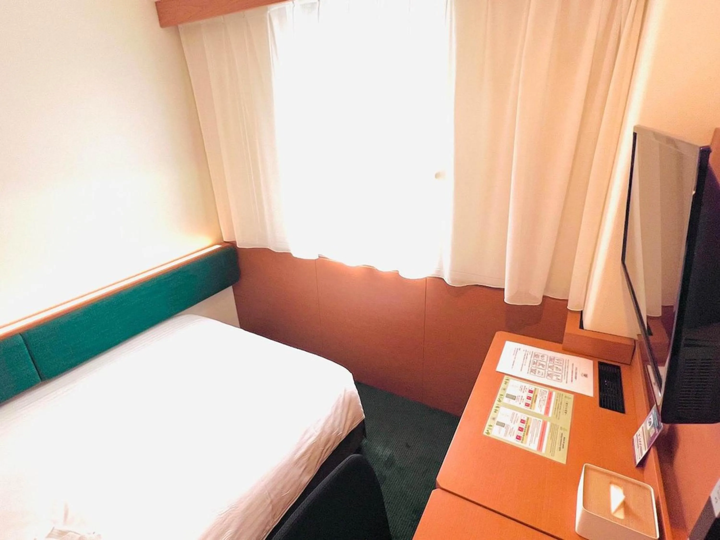 Bedroom, Bed in Nishitetsu Inn Nihonbashi