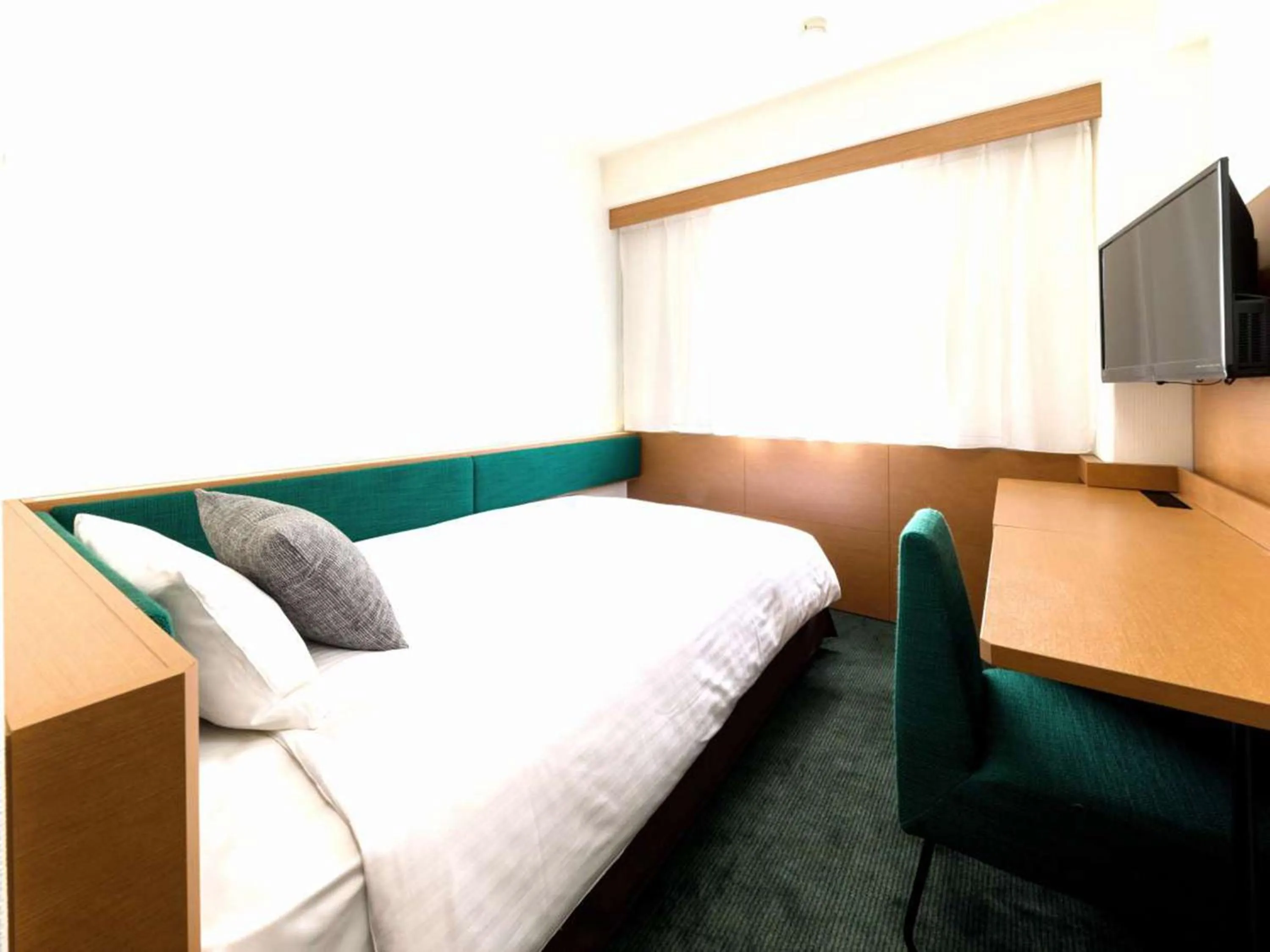 Bedroom, Bed in Nishitetsu Inn Nihonbashi