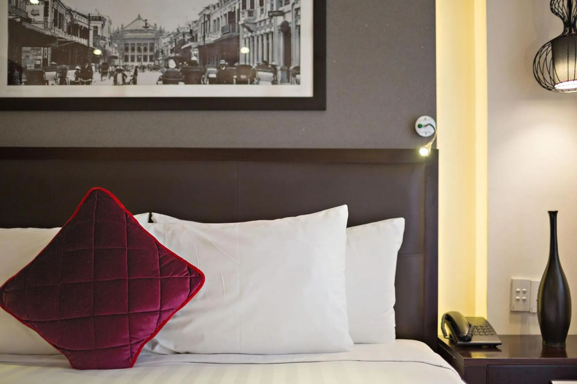 Bed in Hanoian Central Hotel & Spa