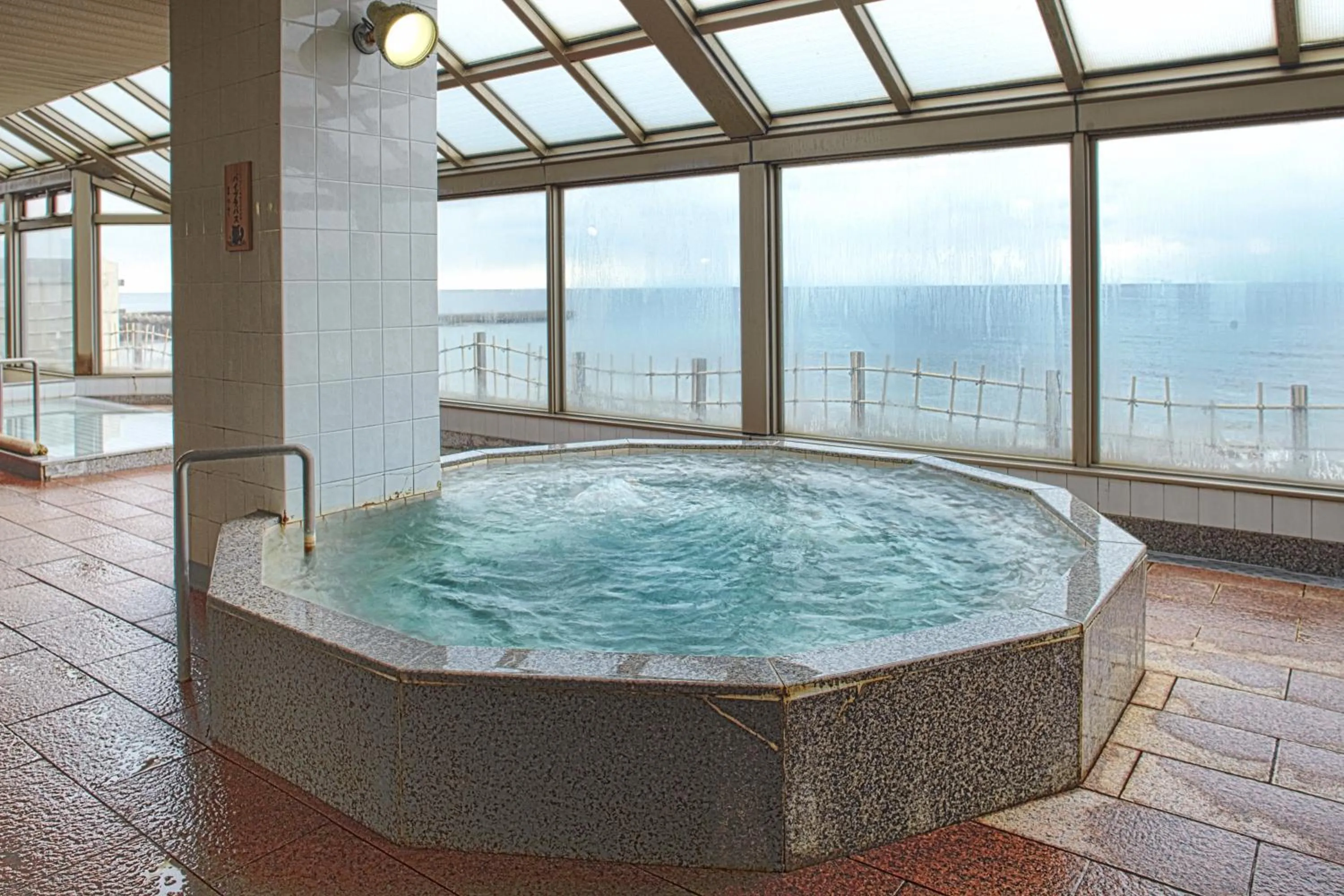 Hot Spring Bath in Yunohama Hotel