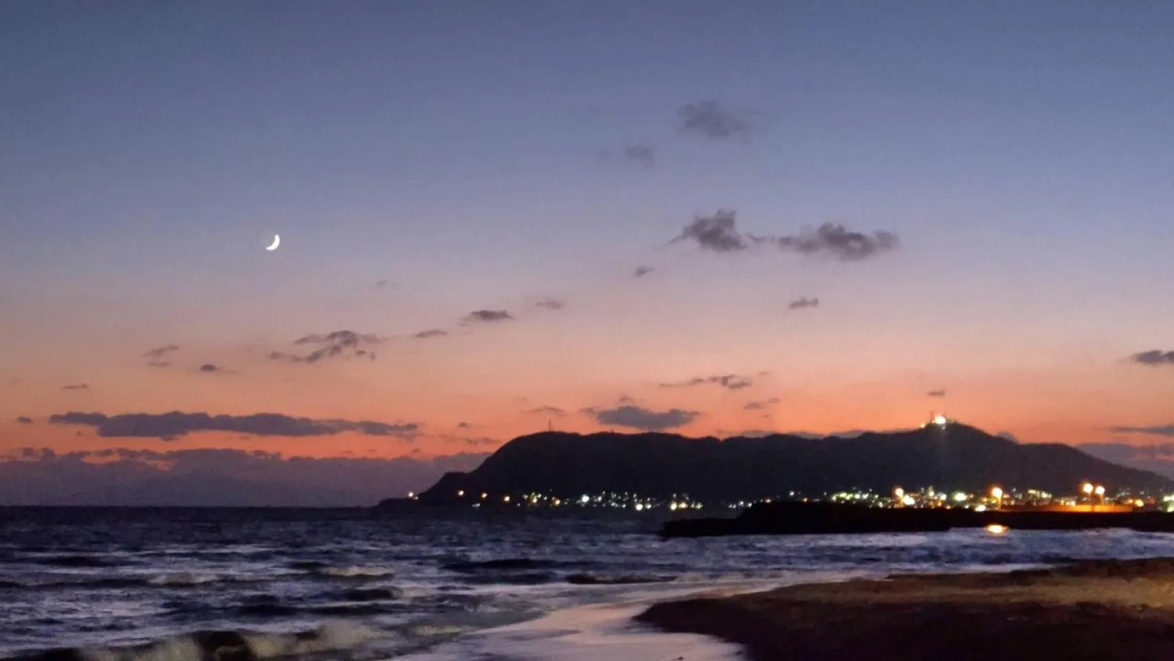 Night in Yunohama Hotel