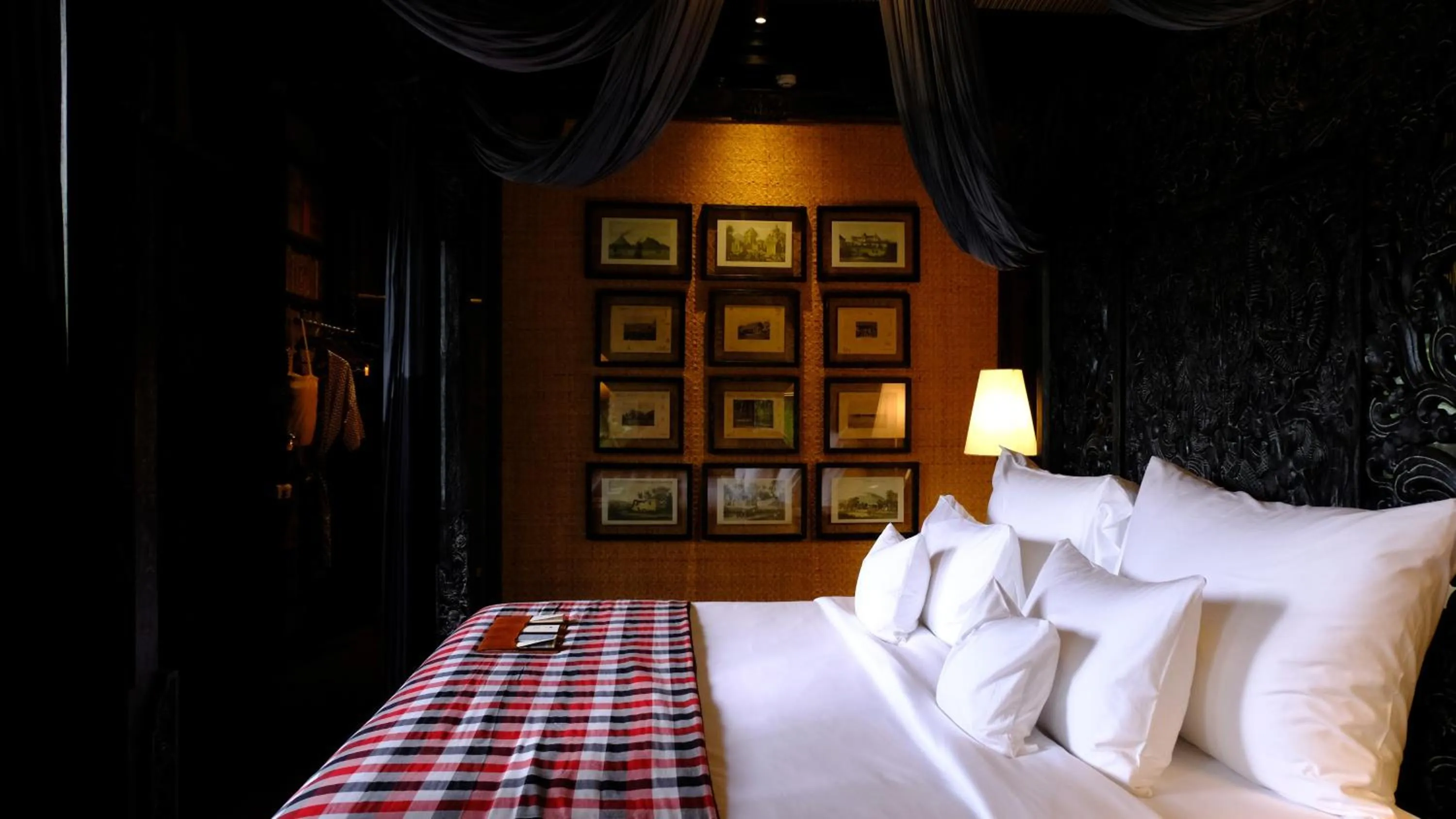 Bedroom, Bed in Capella Ubud, Bali