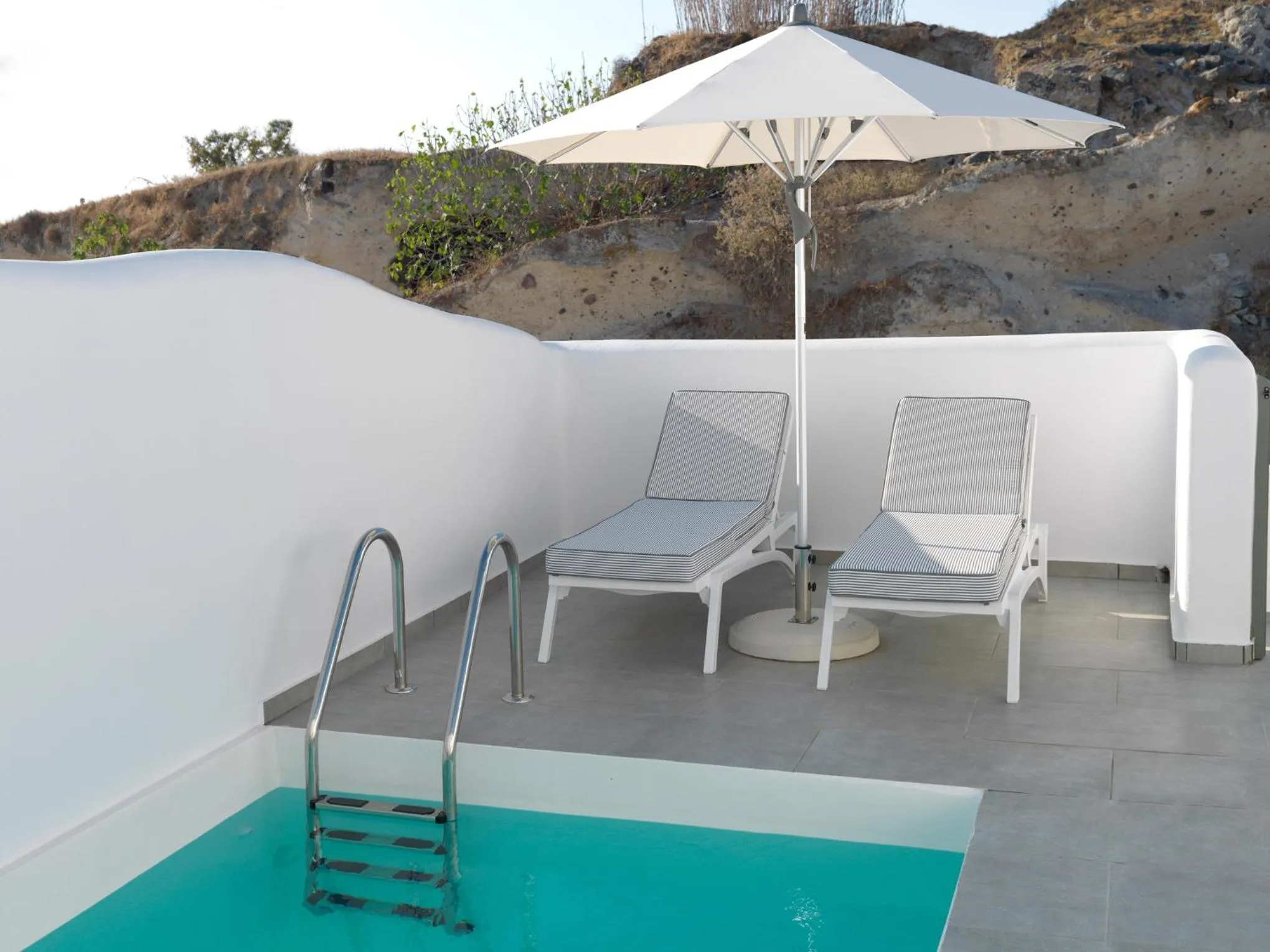 Property building in Drops Cave Houses