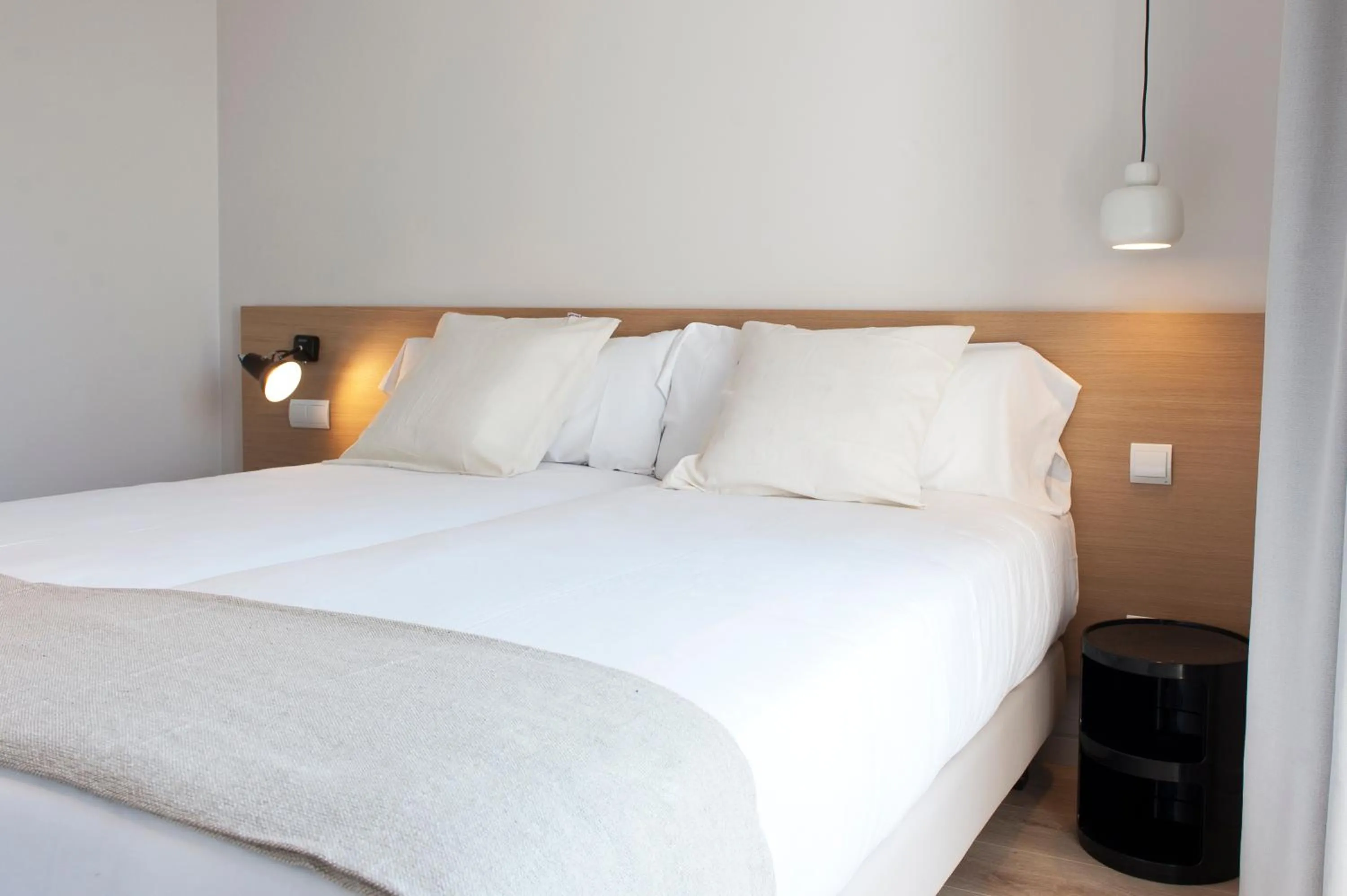 Bedroom, Bed in MH Apartments Central Madrid