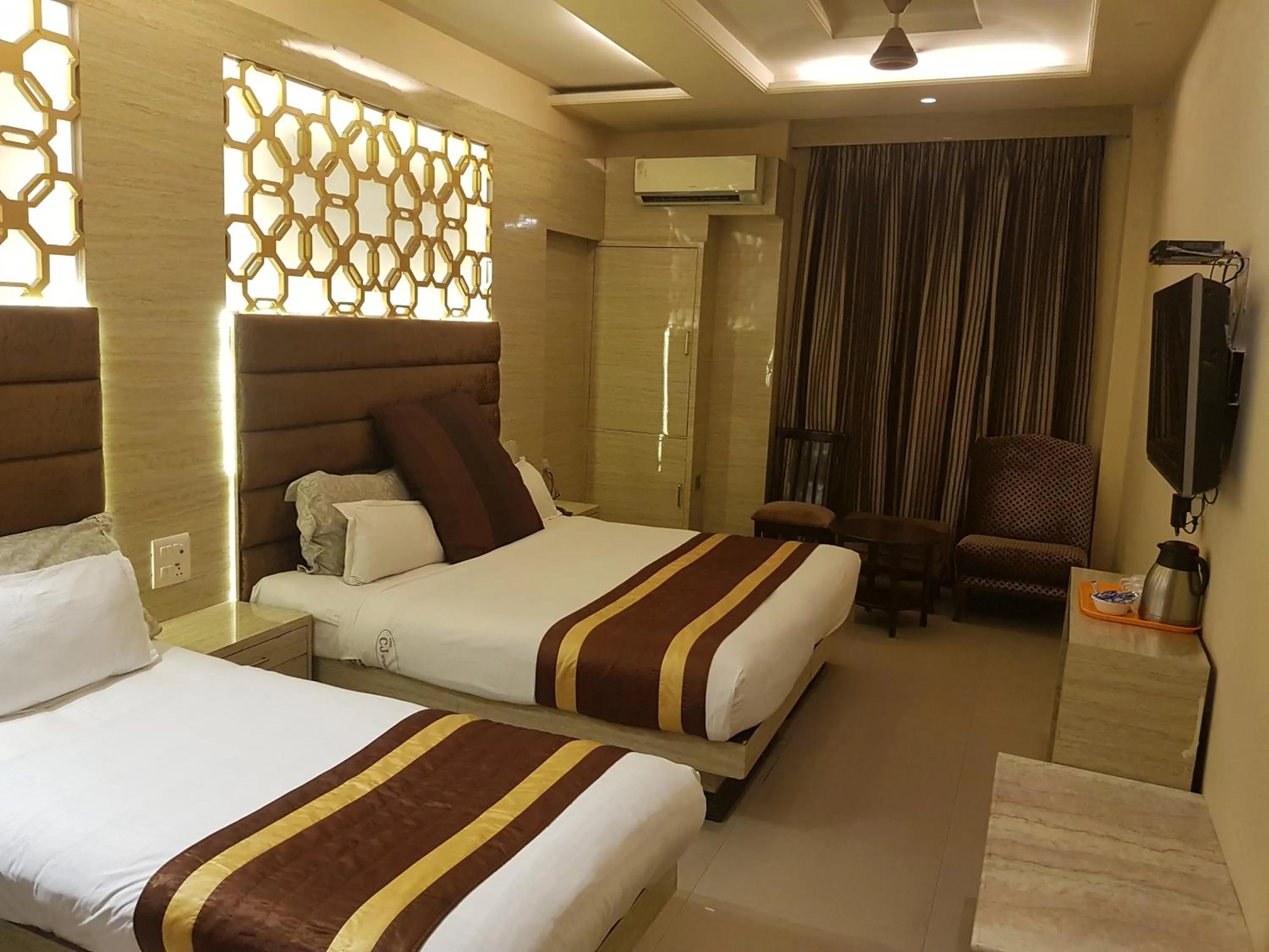 Bed in Hotel CJ International