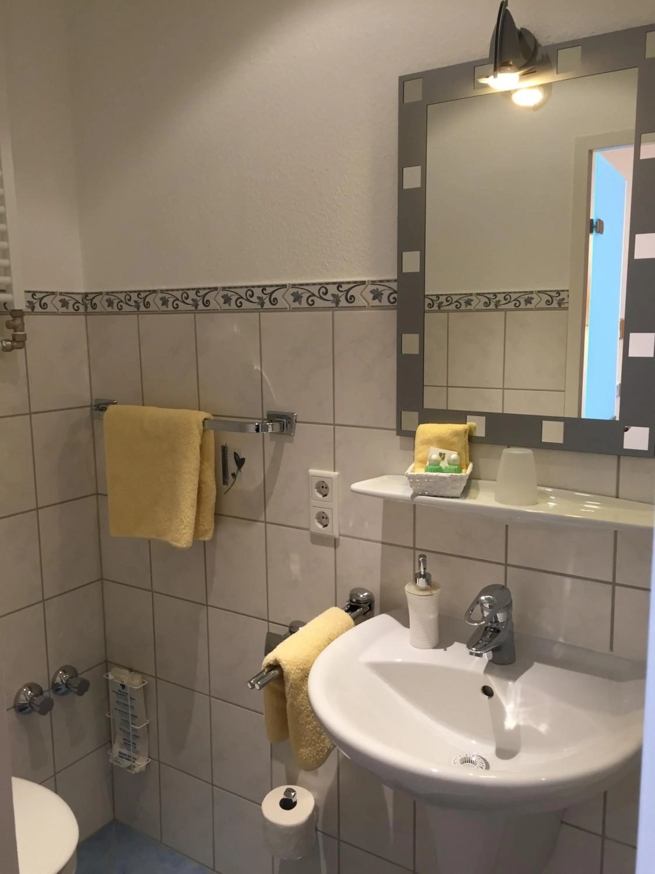 Bathroom in Thermen Hotel Pension Villa Holstein