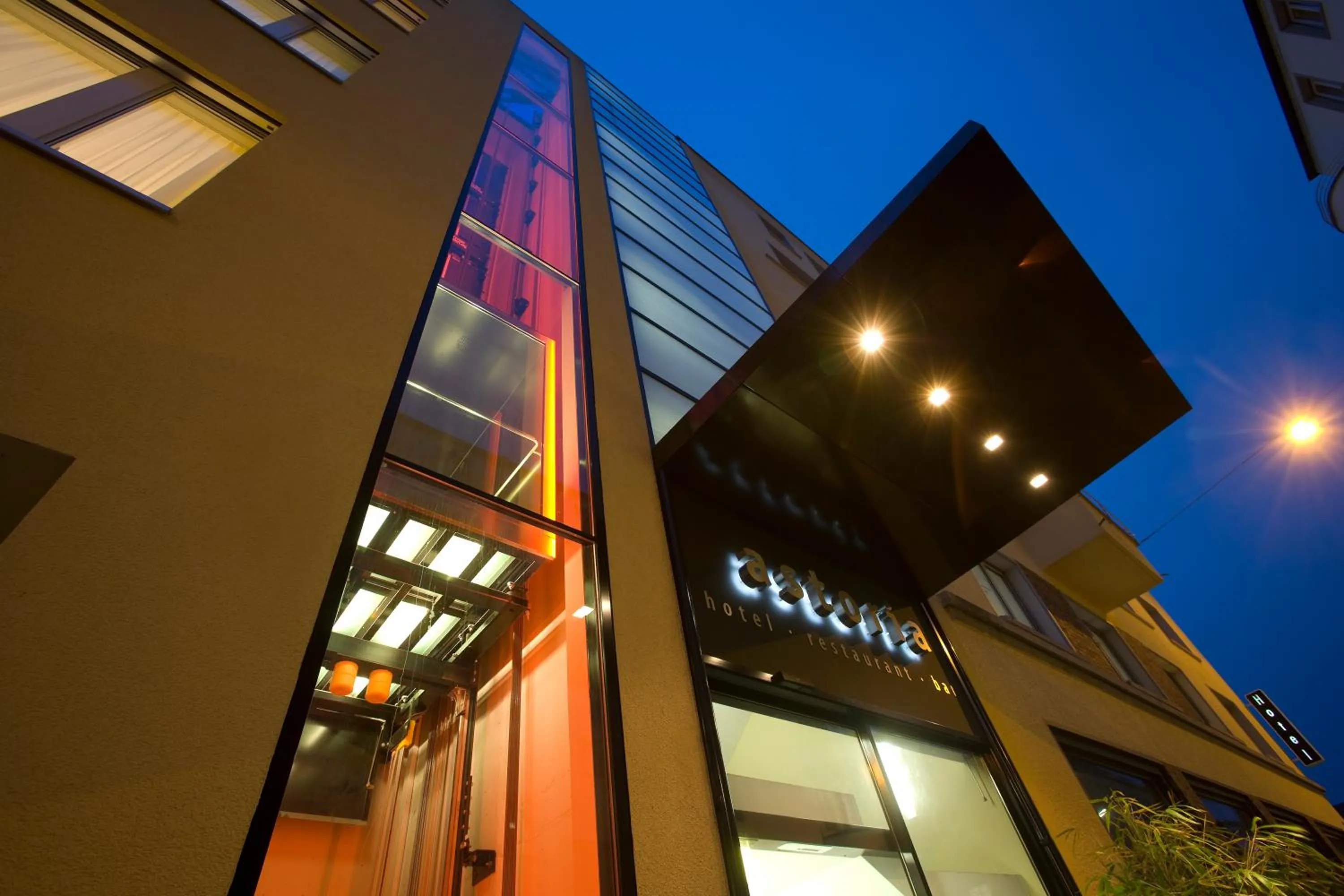 Facade/entrance in Hotel Astoria