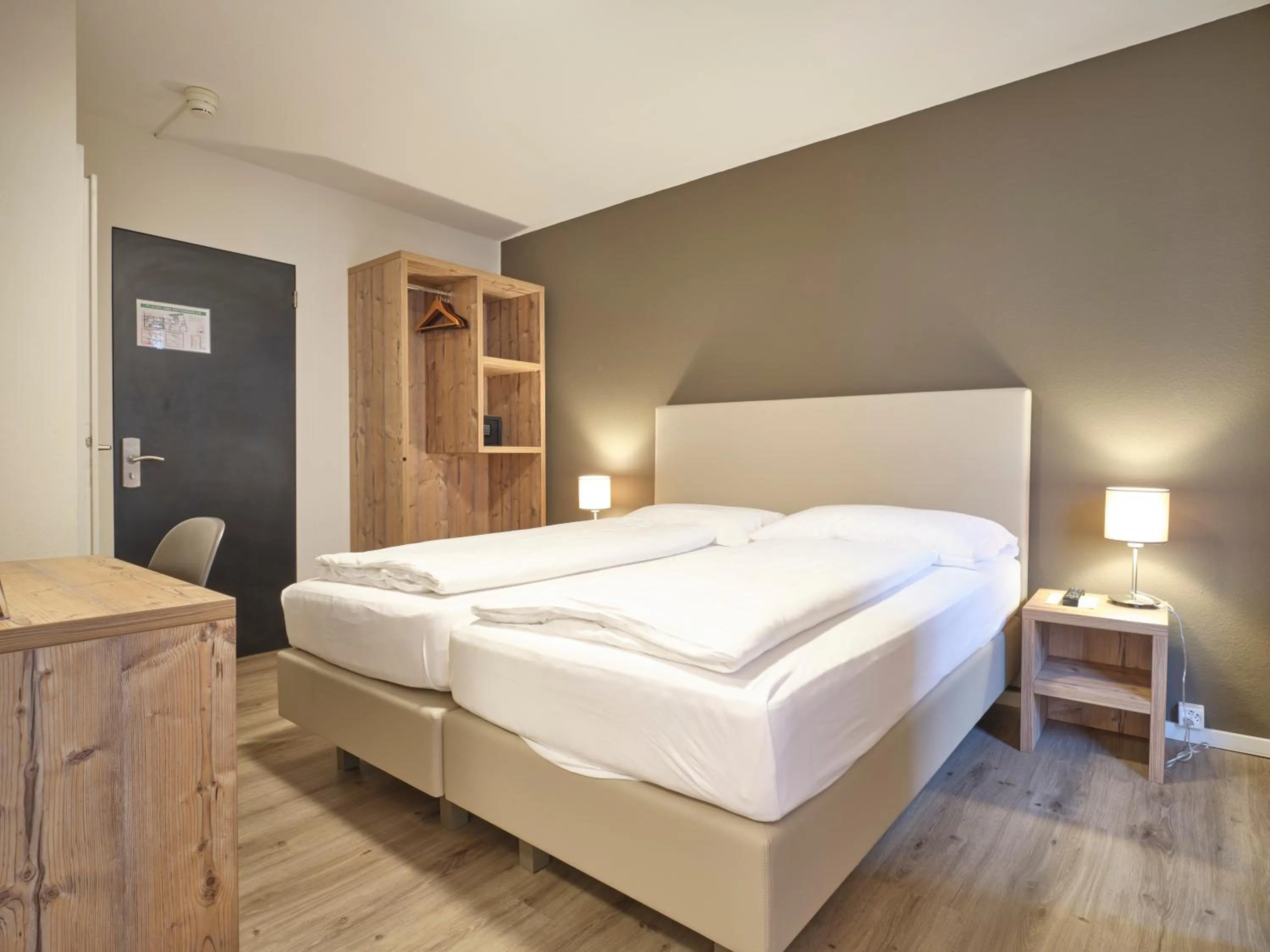 Bed in Hotel Astoria