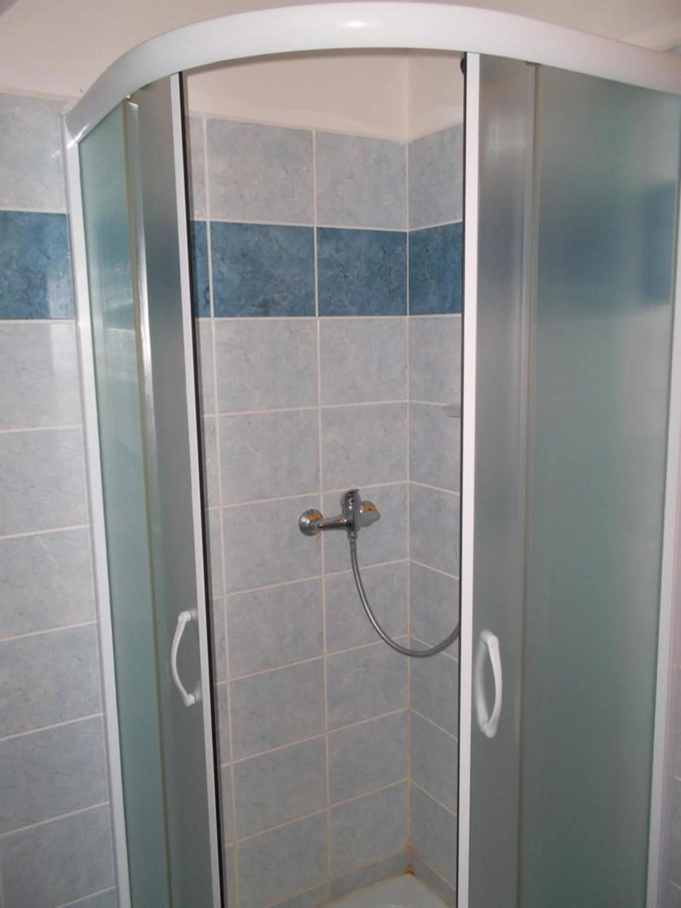 Shower in Hotel Anenský mlýn