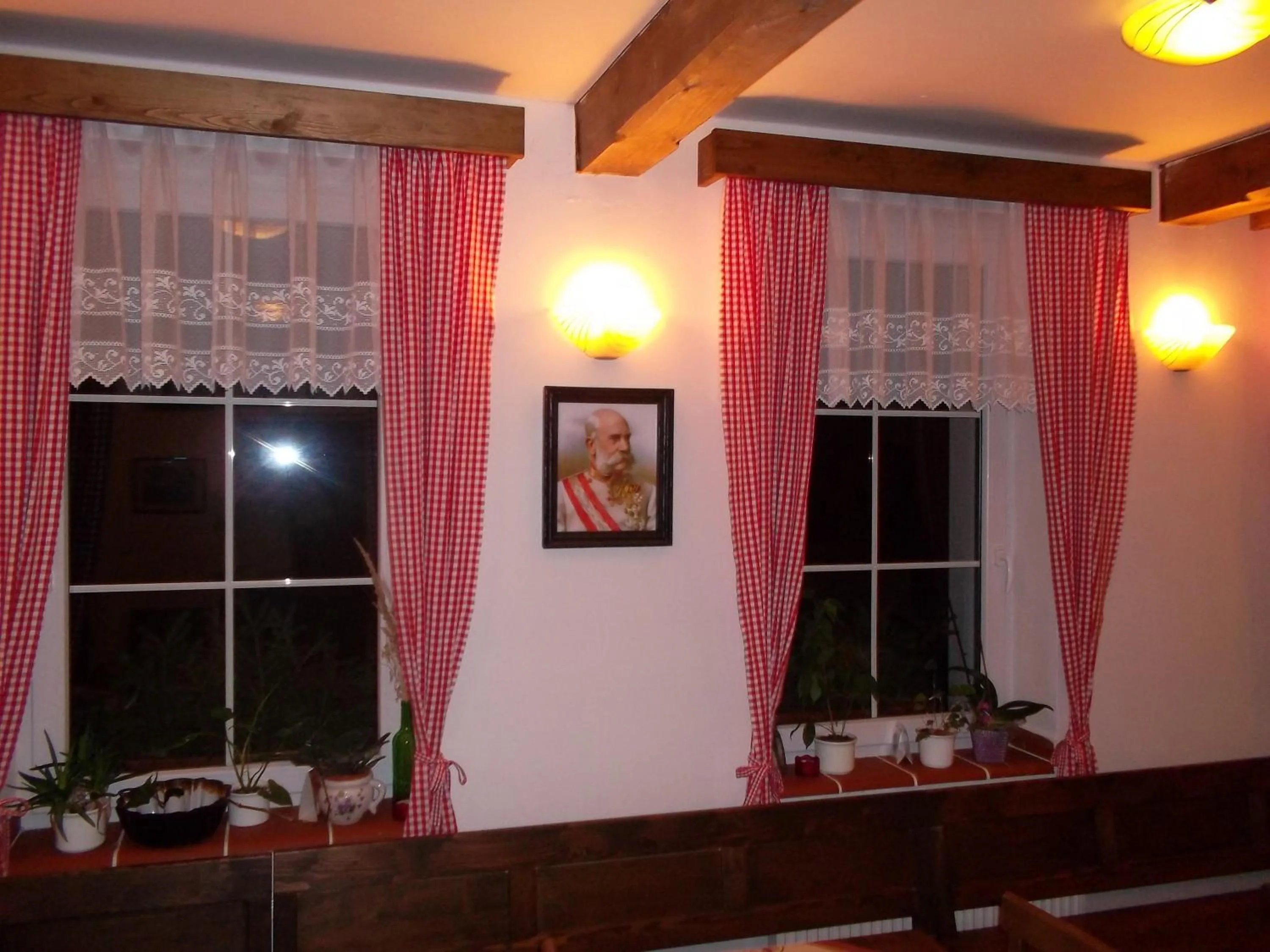 Restaurant/places to eat in Hotel Anenský mlýn