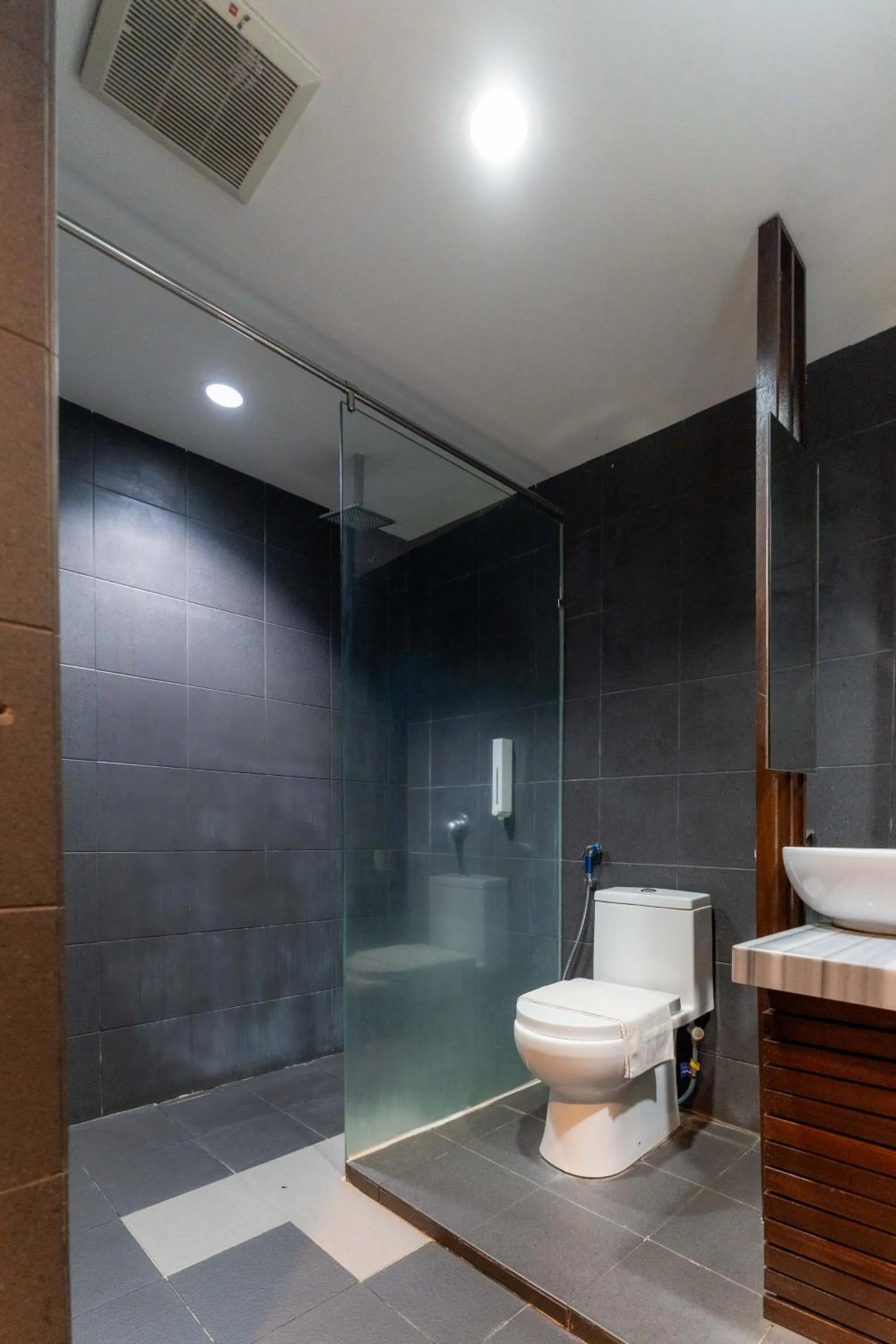 Toilet in T+ Hotel Sungai Petani