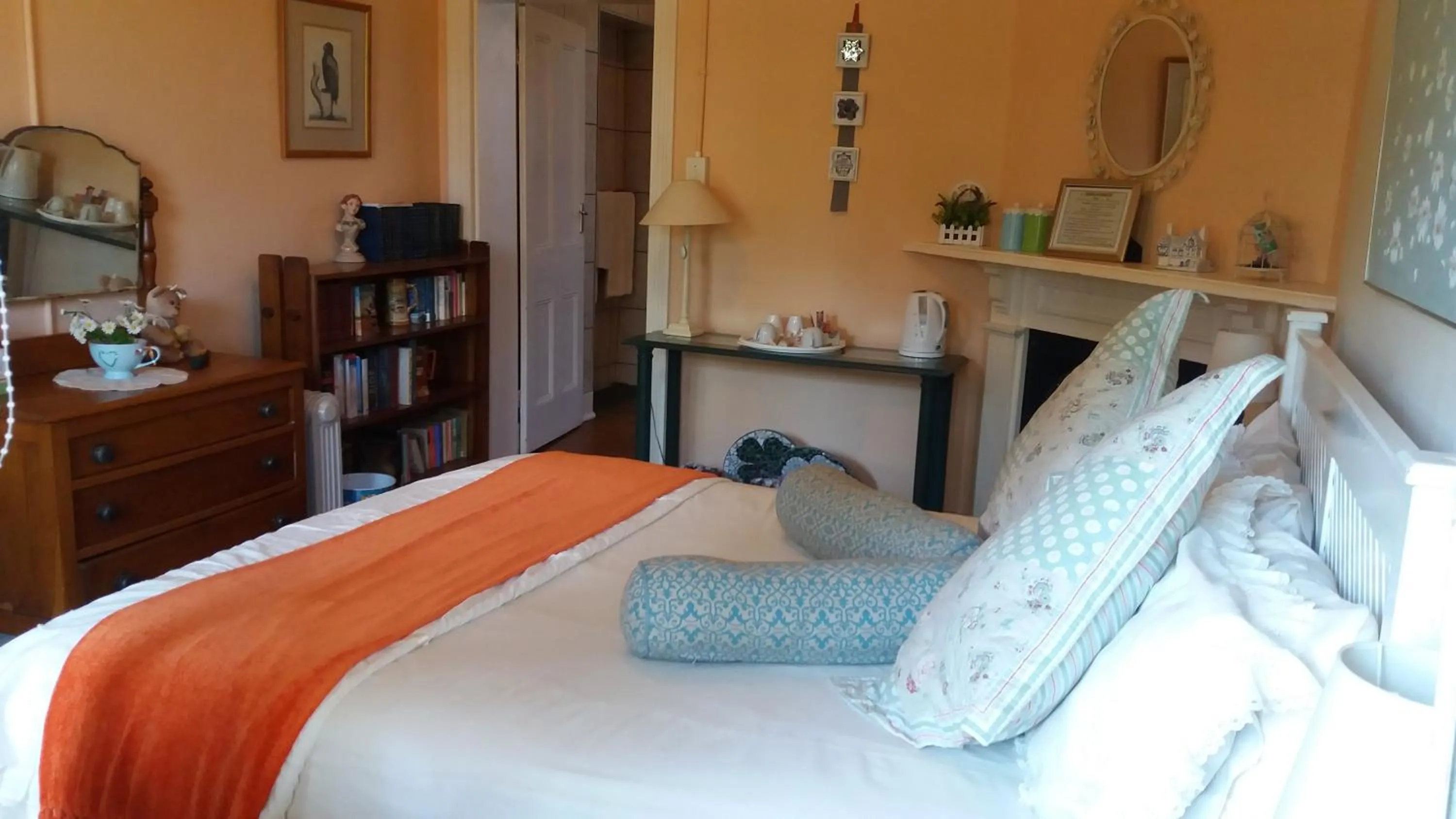 Bedroom in Shamrock Arms Guest Lodge