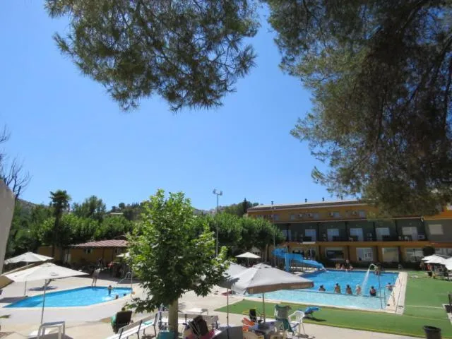 Swimming pool in Hotel Río Piscina