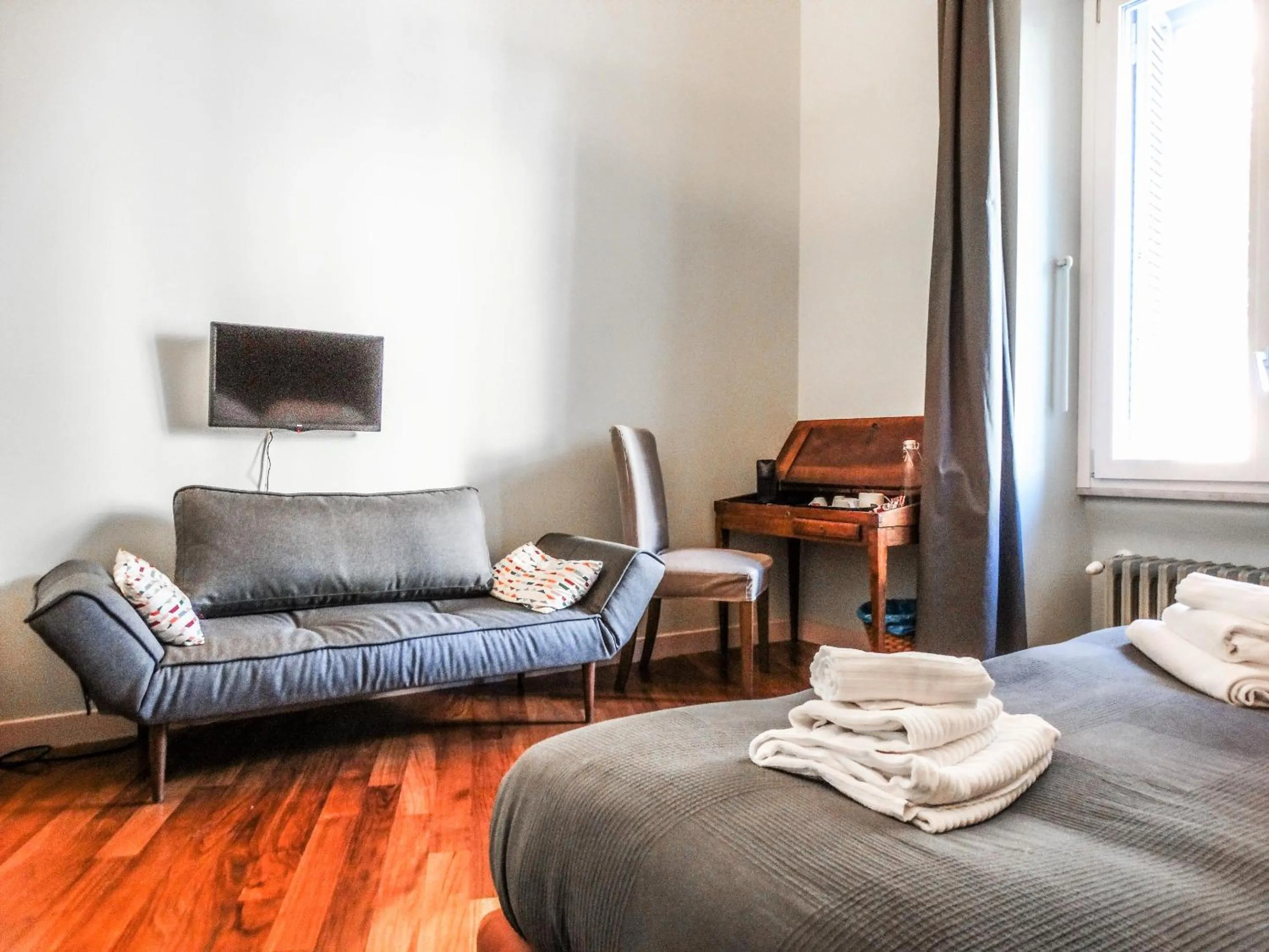 Photo of the whole room, Bed in Mecenate Rooms