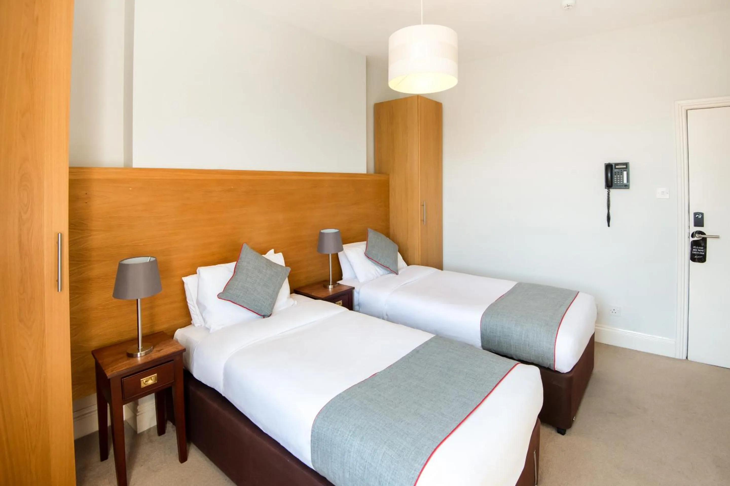 Bedroom, Bed in The Regency, Clifton Bristol by Belvilla