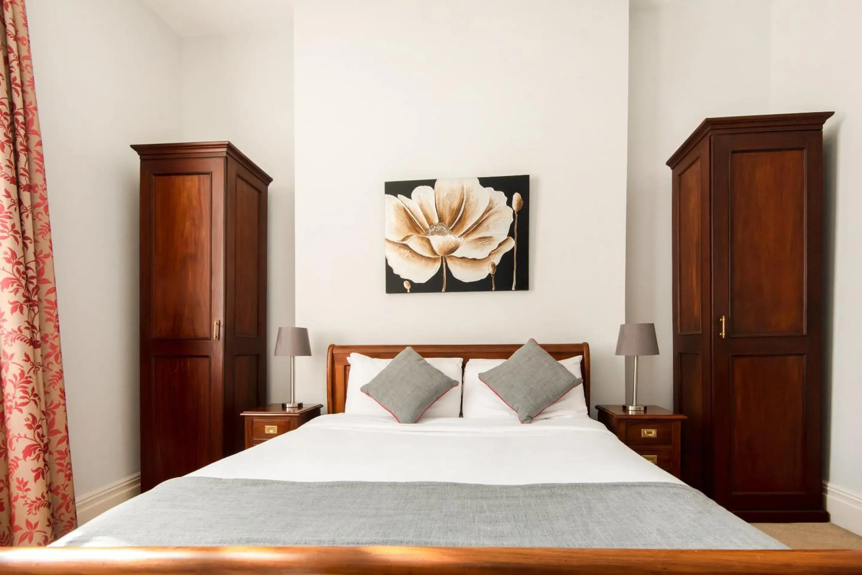 Bedroom, Bed in The Regency, Clifton Bristol Bedroom, Bed in The Regency, Clifton Bristol