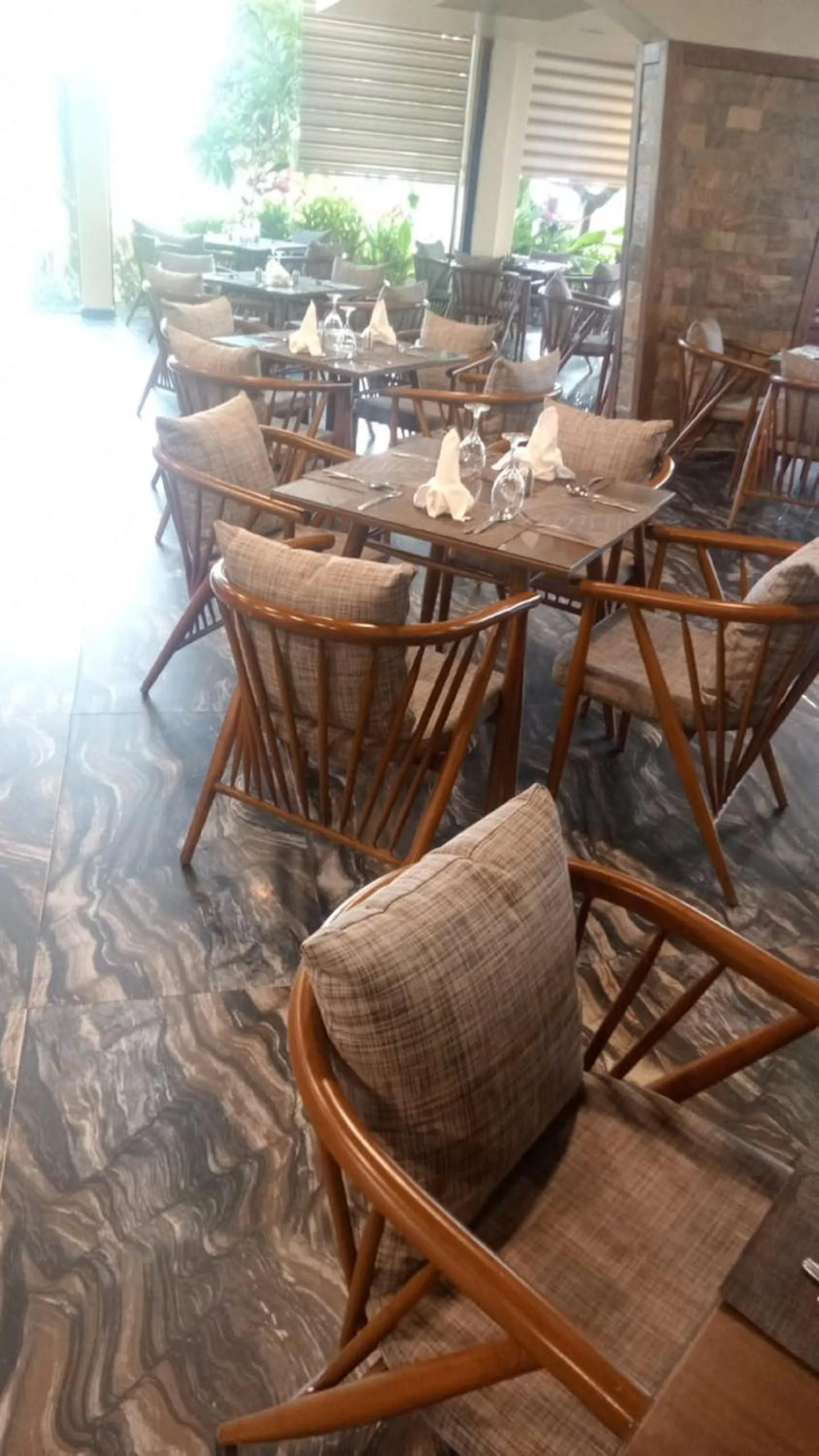 Restaurant/places to eat in Africana Hotel & Spa