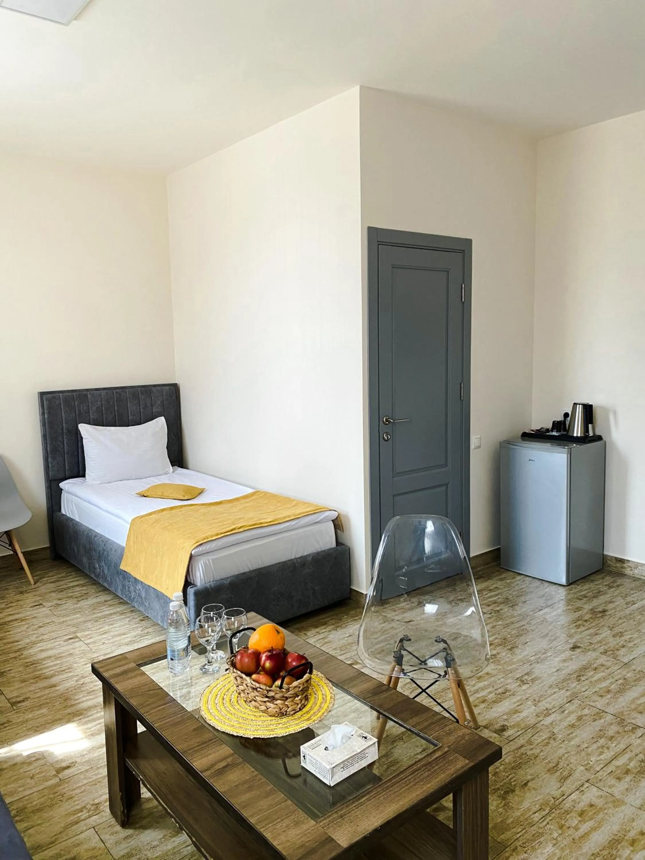 Bedroom, Bed in Alex Hotel