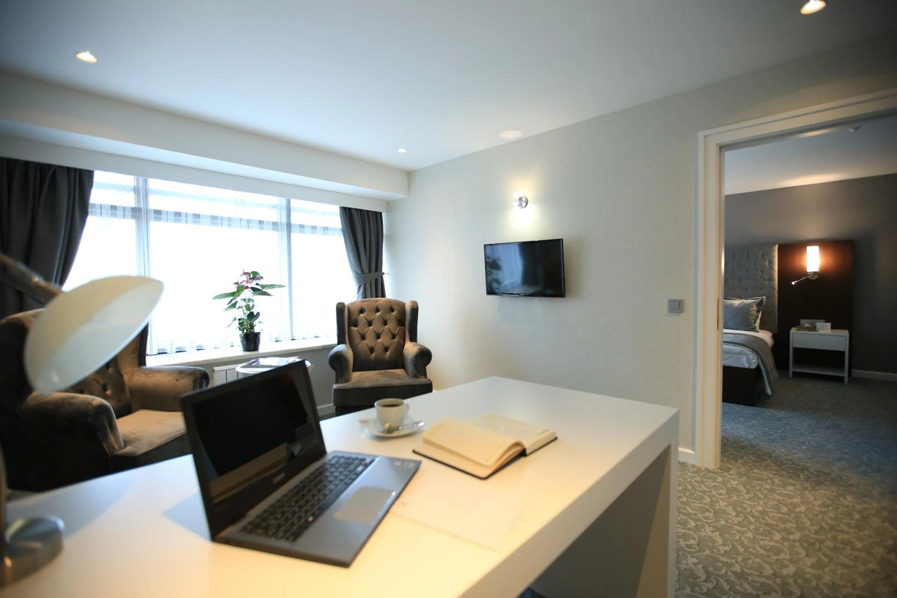 Living room in Güvenay Business Hotel