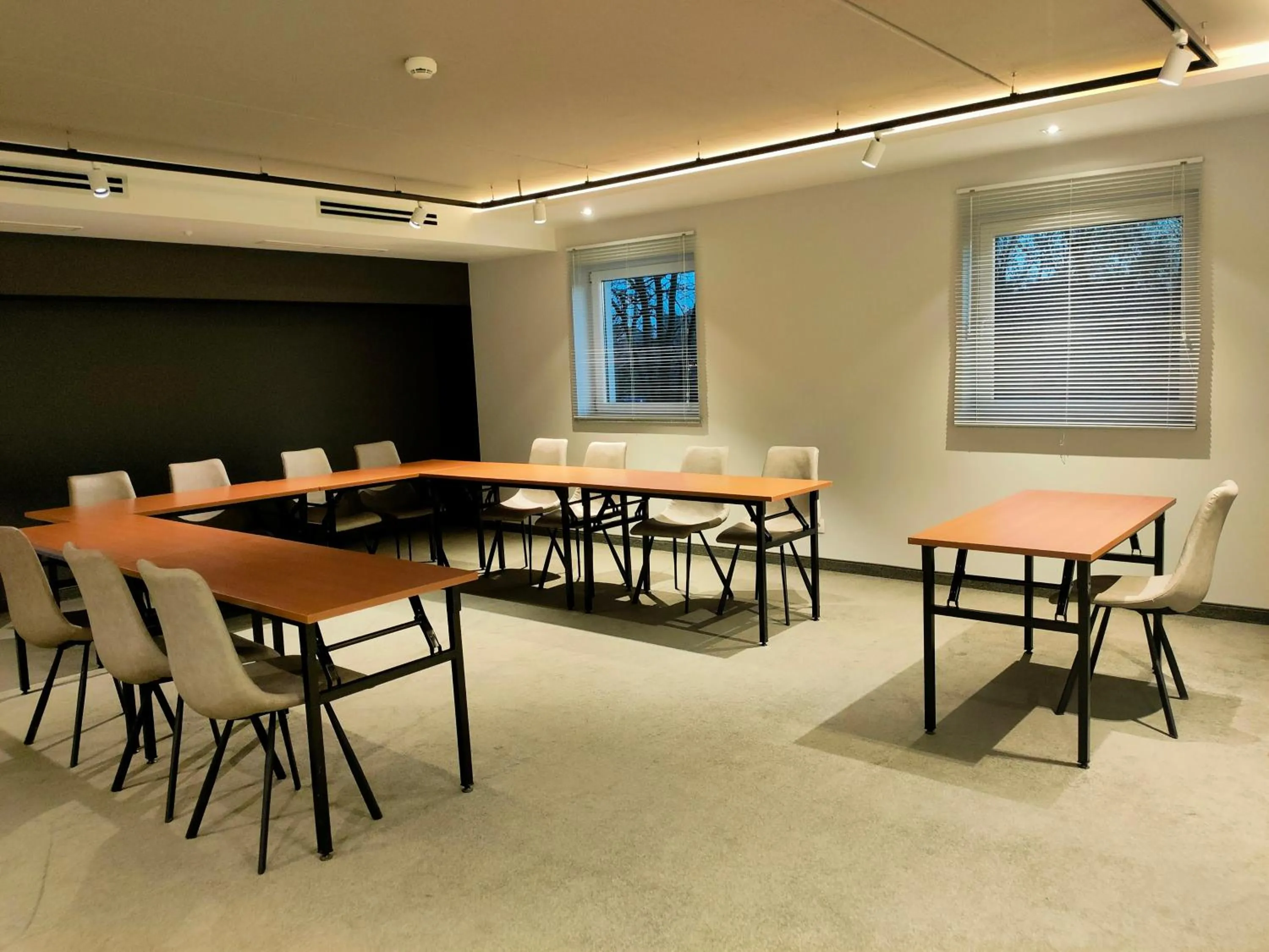 Meeting/conference room in Abton Hotel