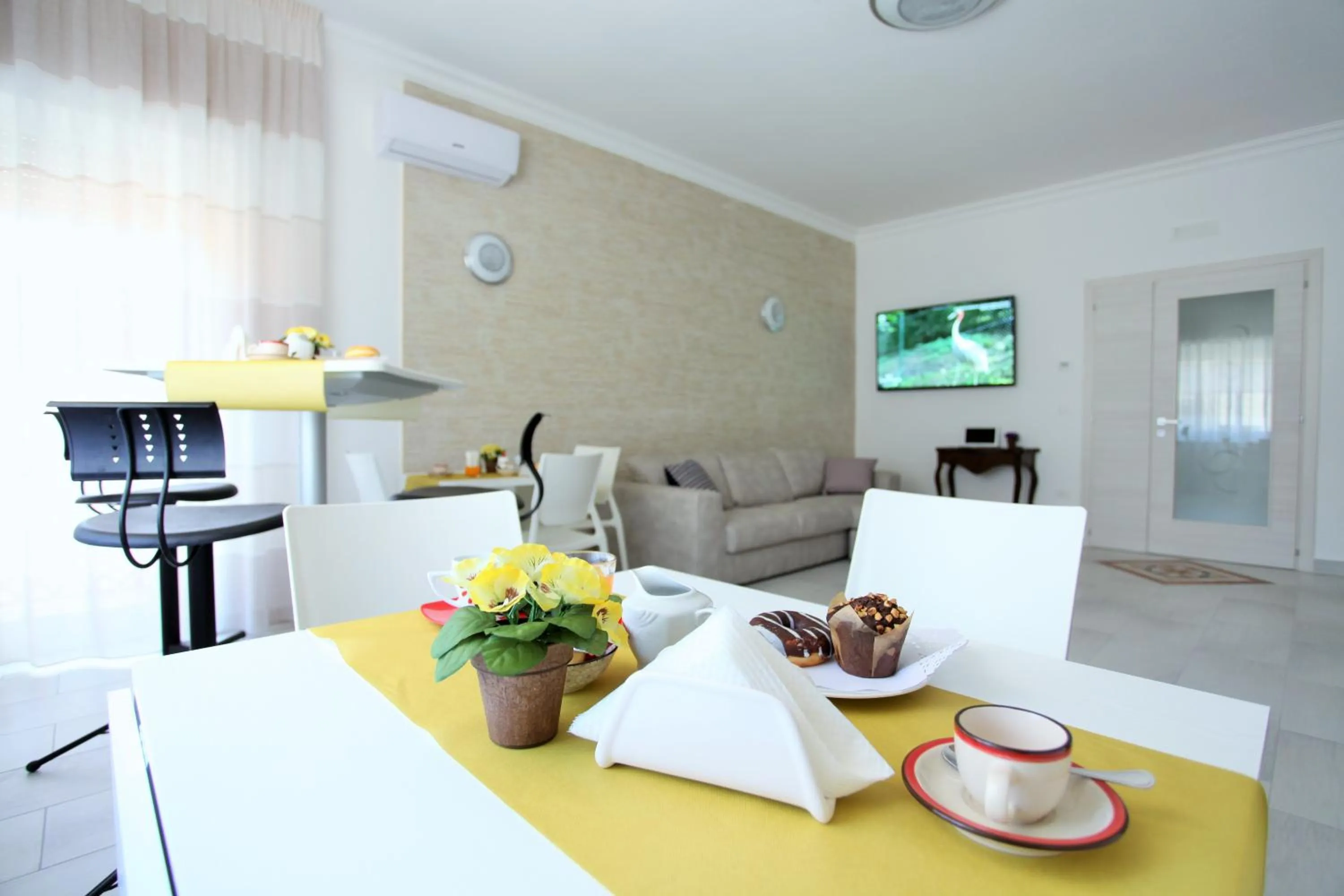 Breakfast in Central Apartments