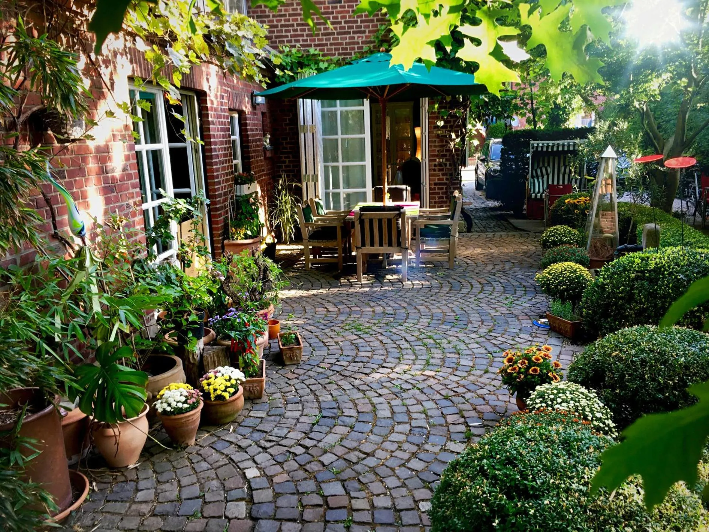 Patio in Lilis kleines Hotel