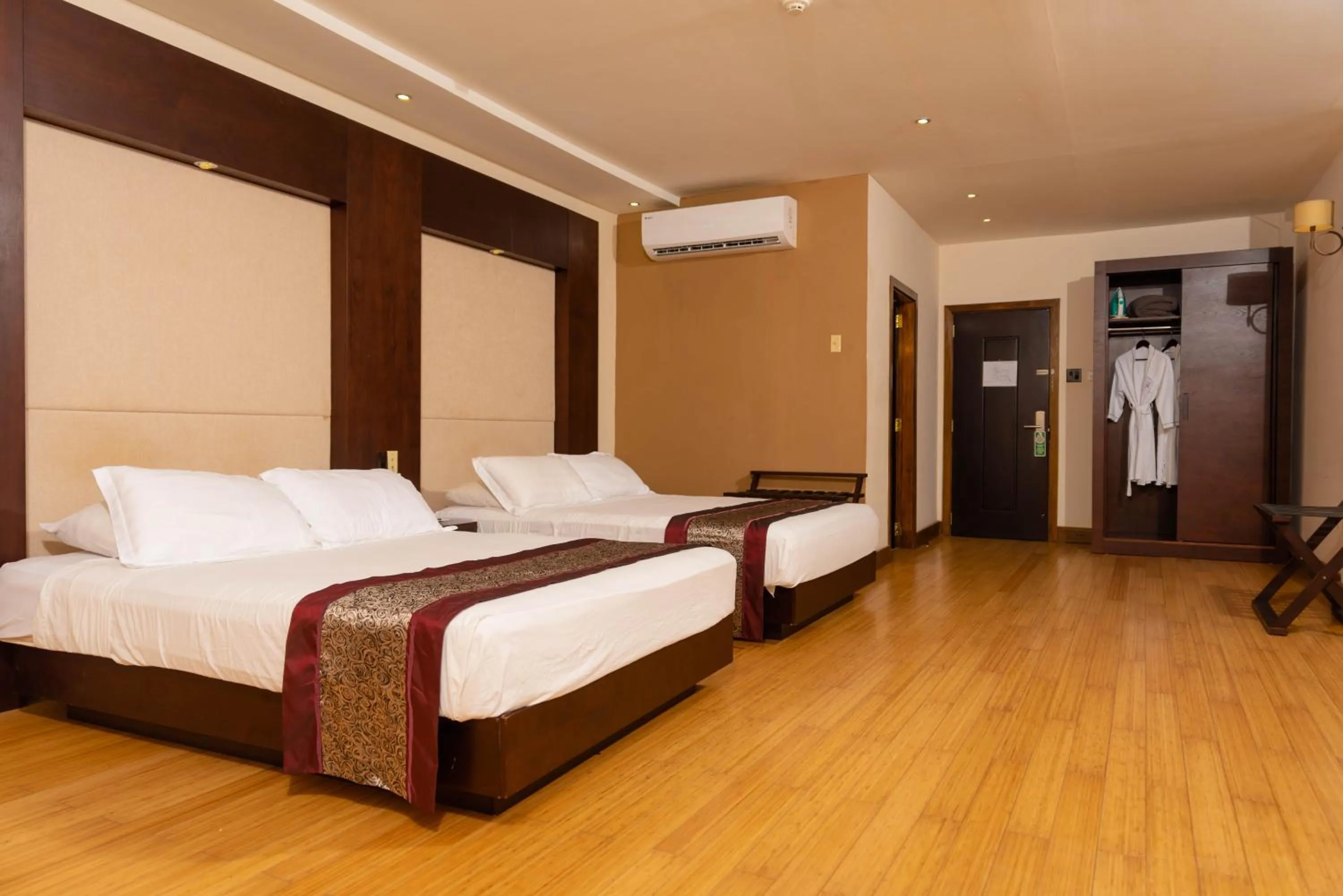 Bed in Herdmanston Lodge Hotel