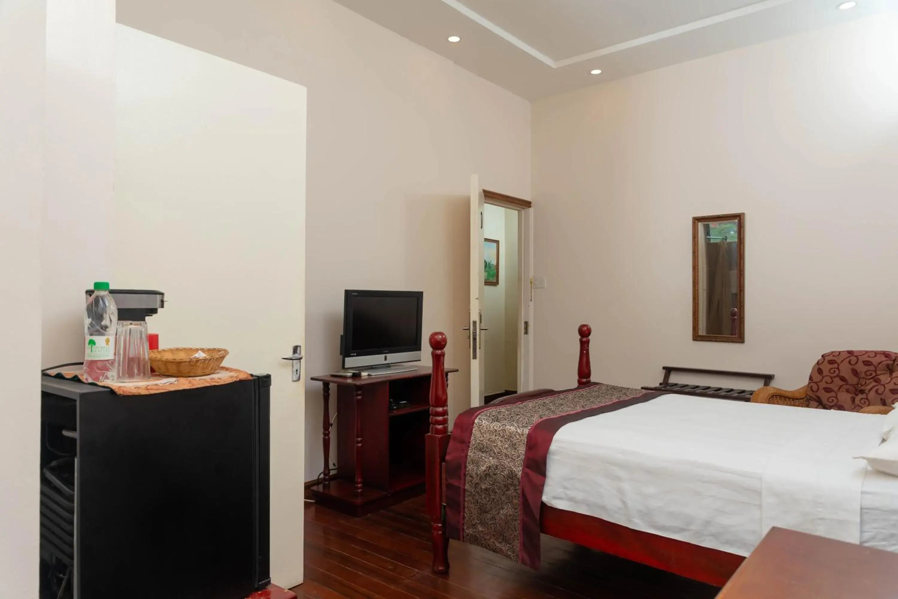 Economy Room in Herdmanston Lodge Hotel Economy Room in Herdmanston Lodge Hotel