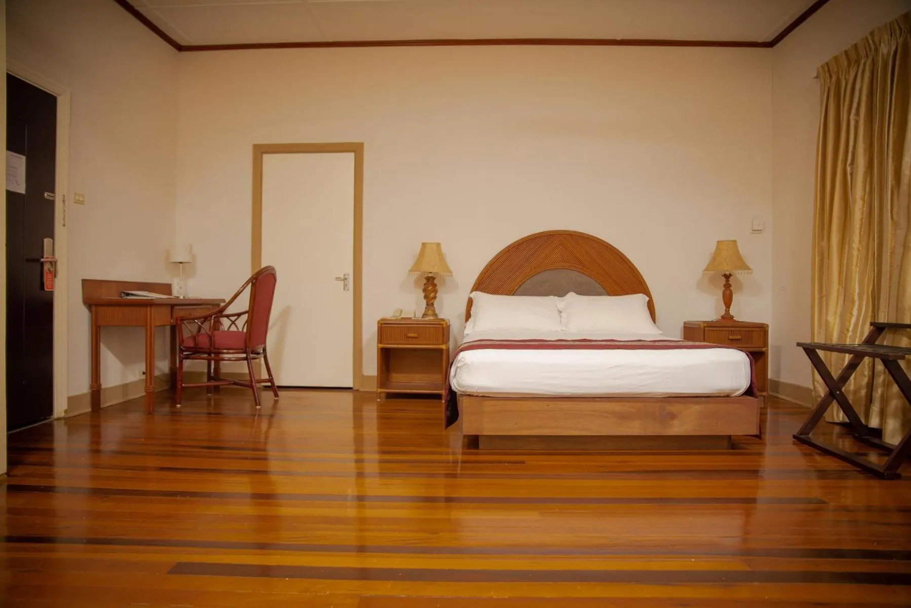 Photo of the whole room, Bed in Herdmanston Lodge Hotel