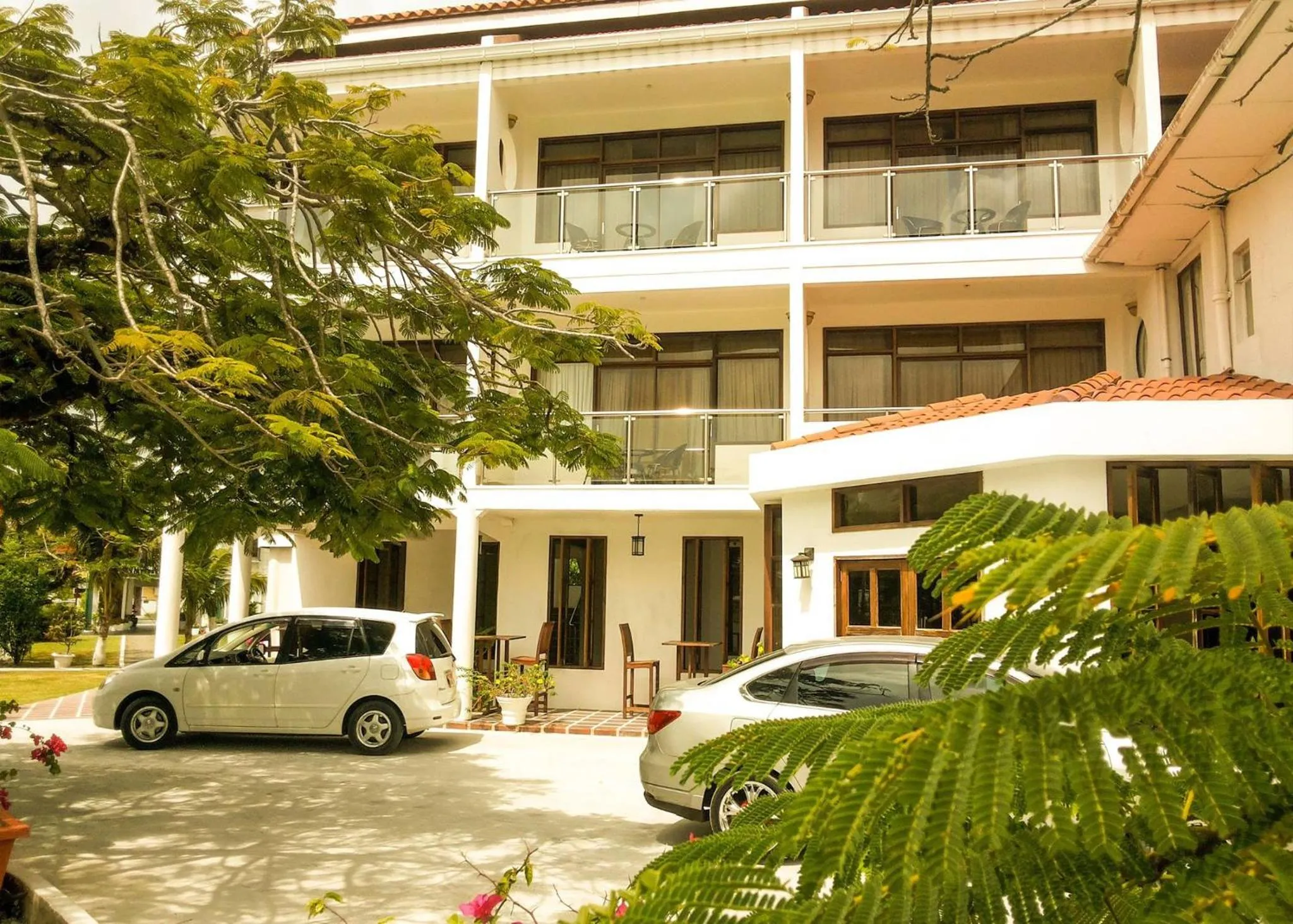 Facade/entrance in Herdmanston Lodge Hotel