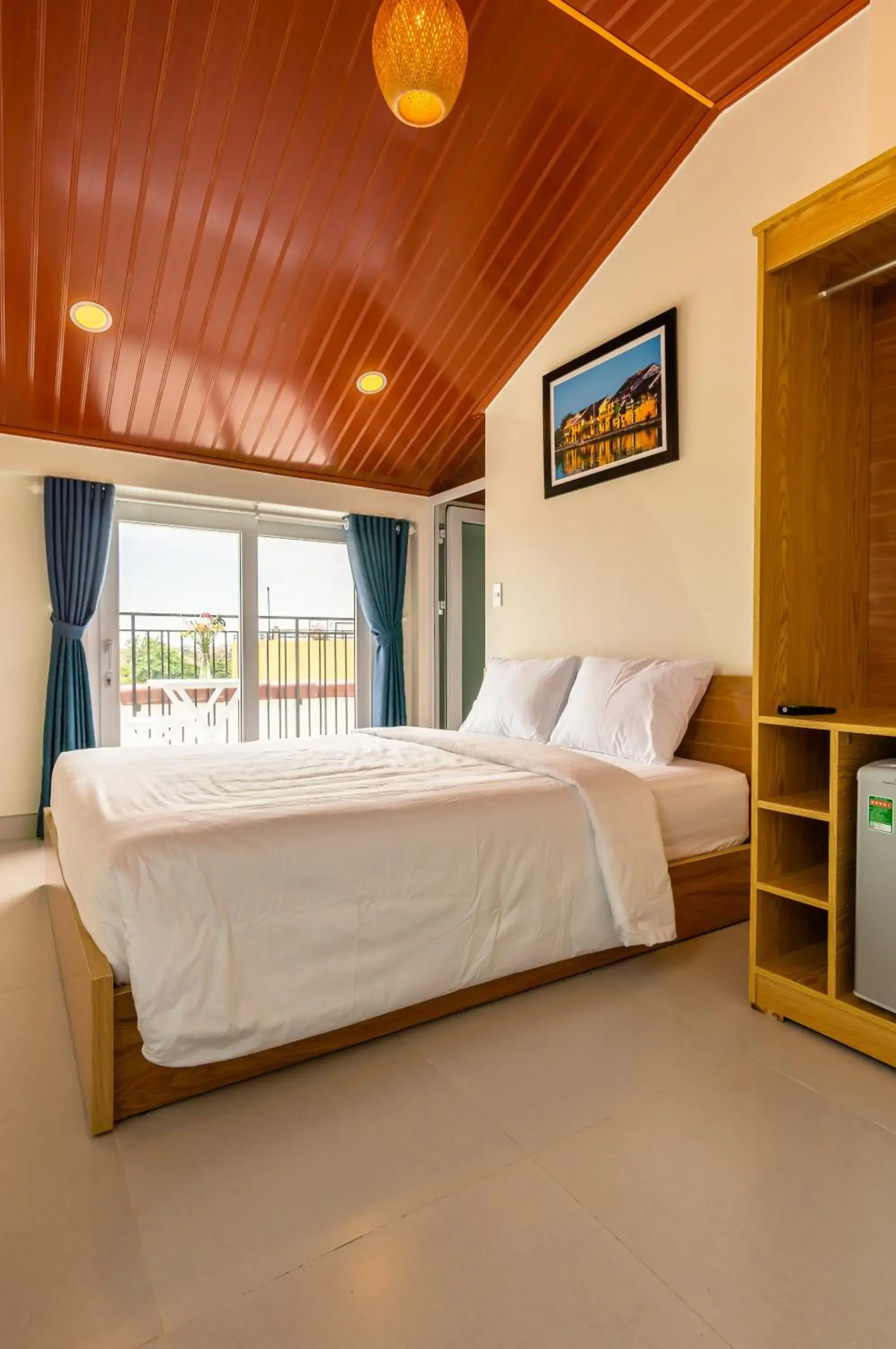 King Room with Balcony in D Central Hoi An Homestay King Room with Balcony in D Central Hoi An Homestay