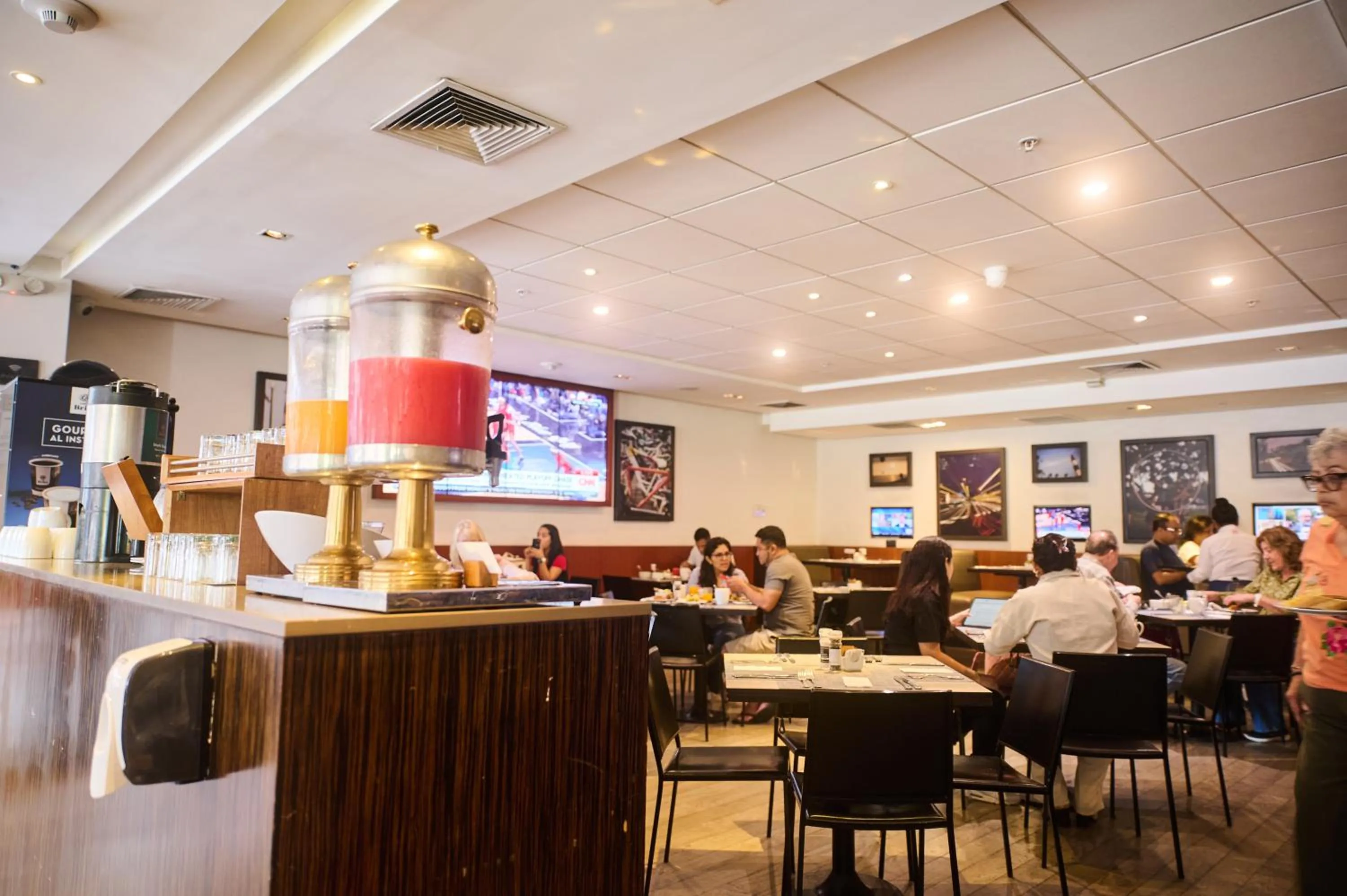 Restaurant/places to eat in Casa Andina Select Miraflores