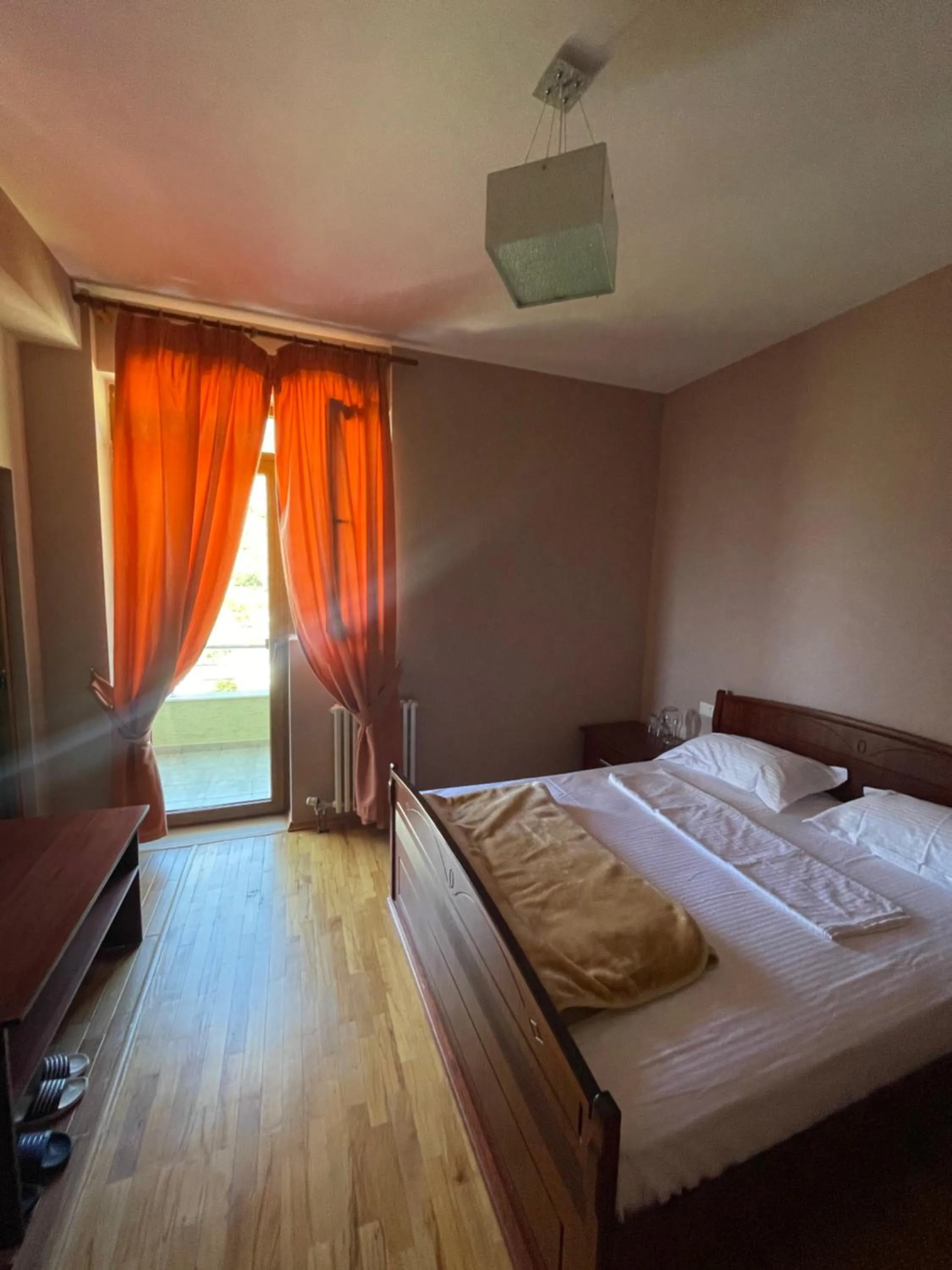 Photo of the whole room in LURA Hotel