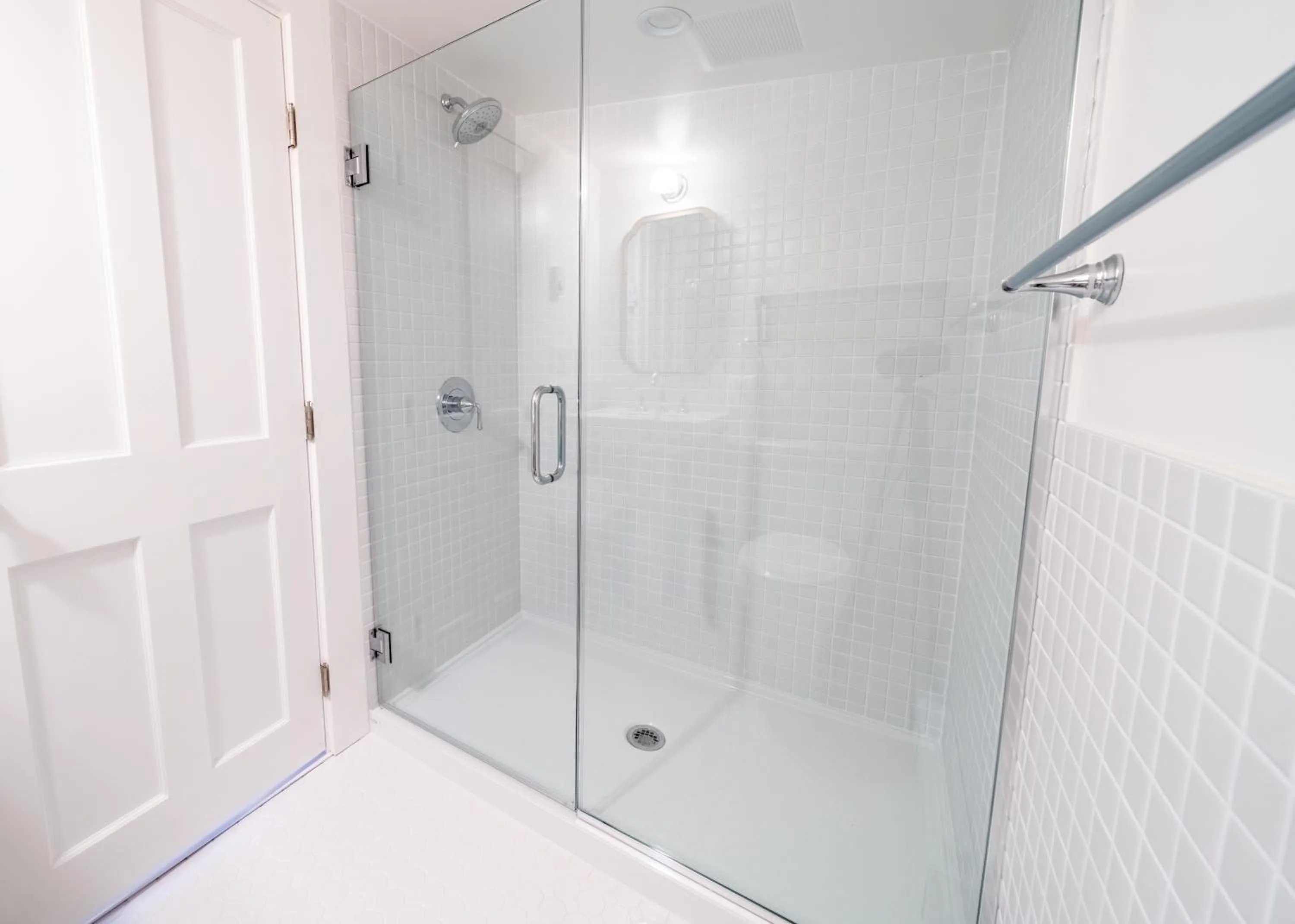 Shower in Twin Gables of Woodstock