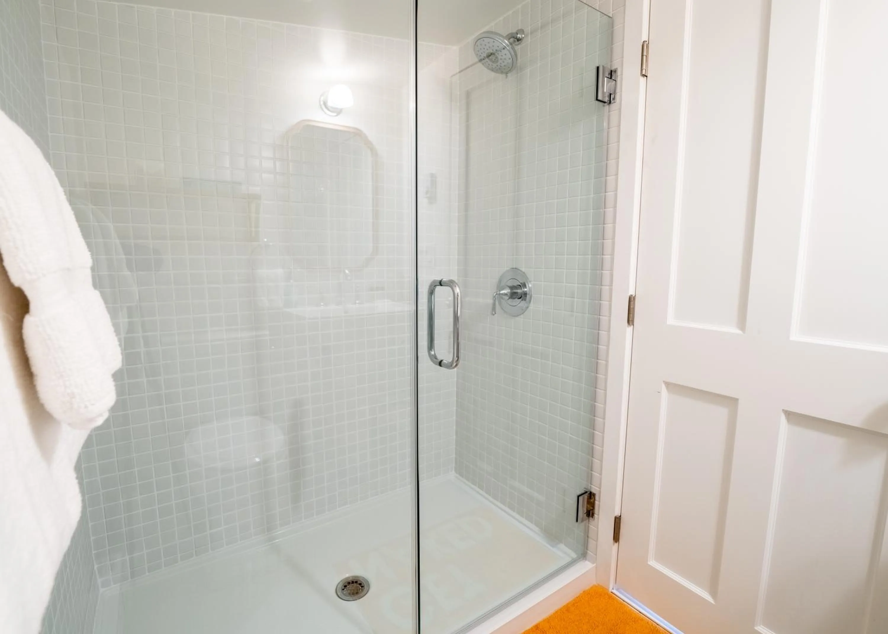 Shower in Twin Gables of Woodstock