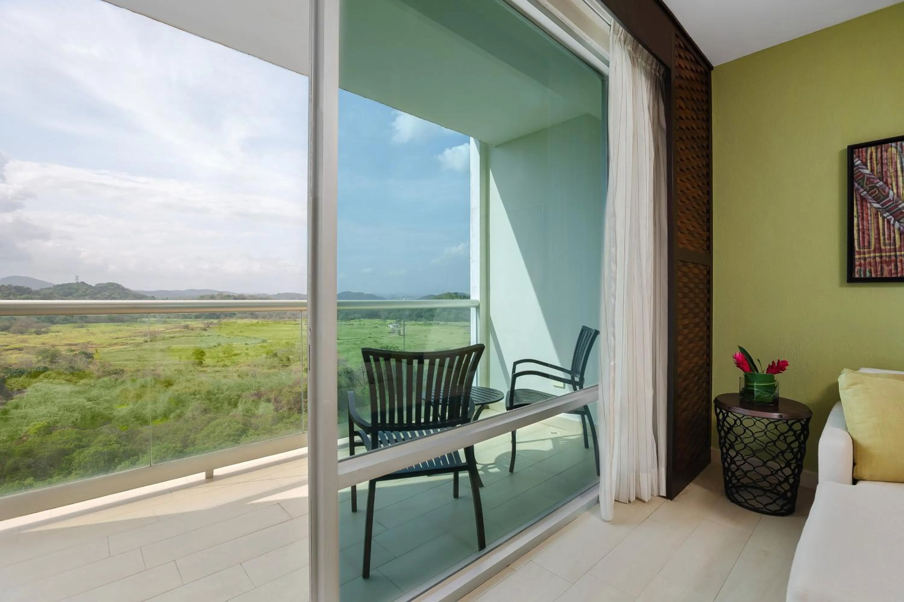 Photo of the whole room in The Westin Playa Bonita Panama