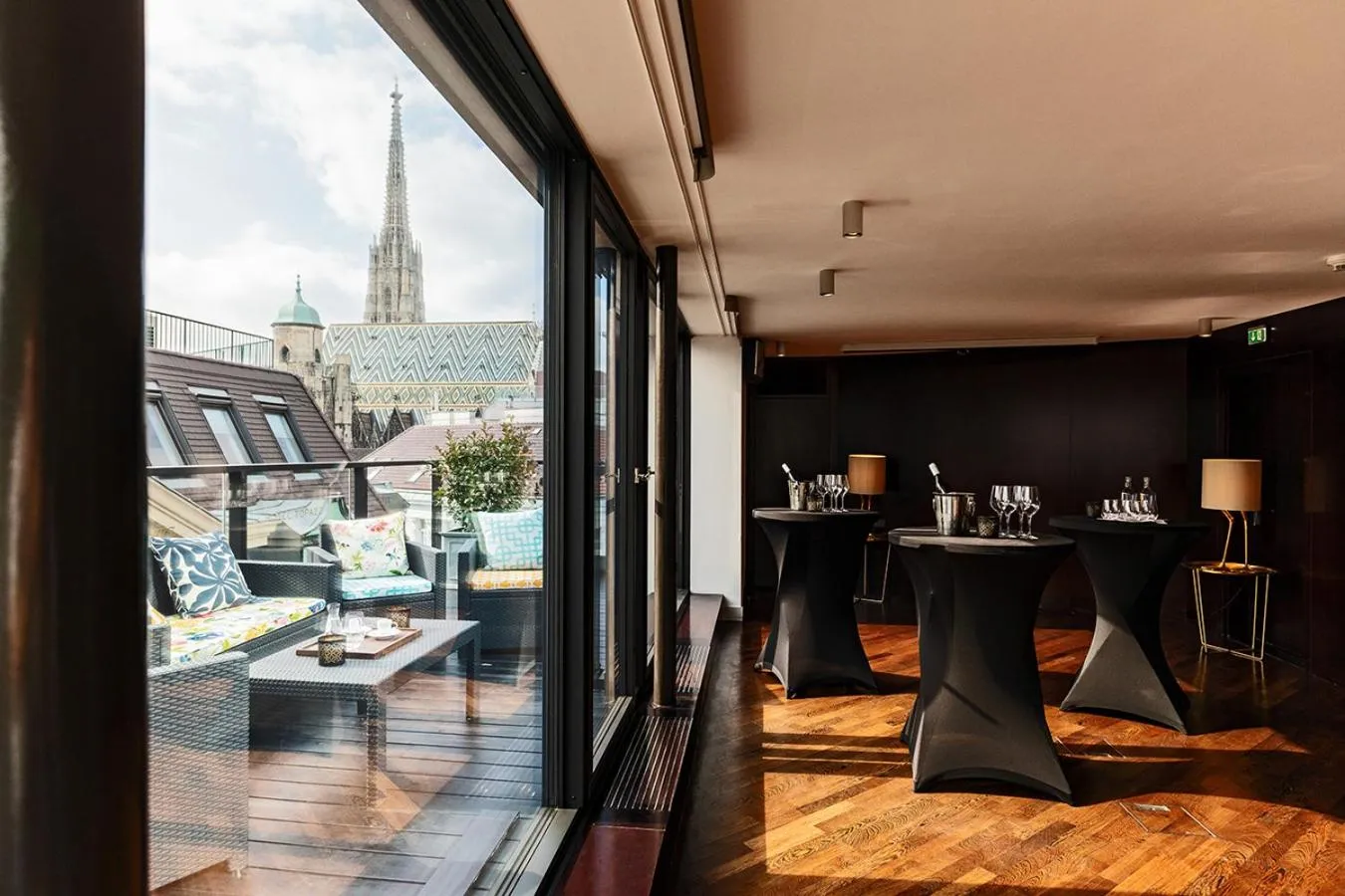 Banquet/Function facilities in Hotel Topazz & Lamée