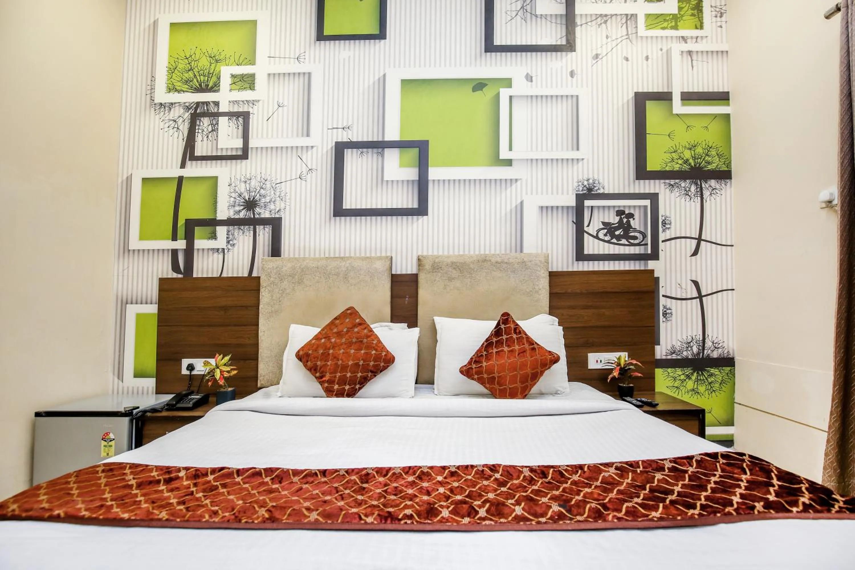 Bed in Hotel Karan Residency - 5 Min Walk From Golden Temple