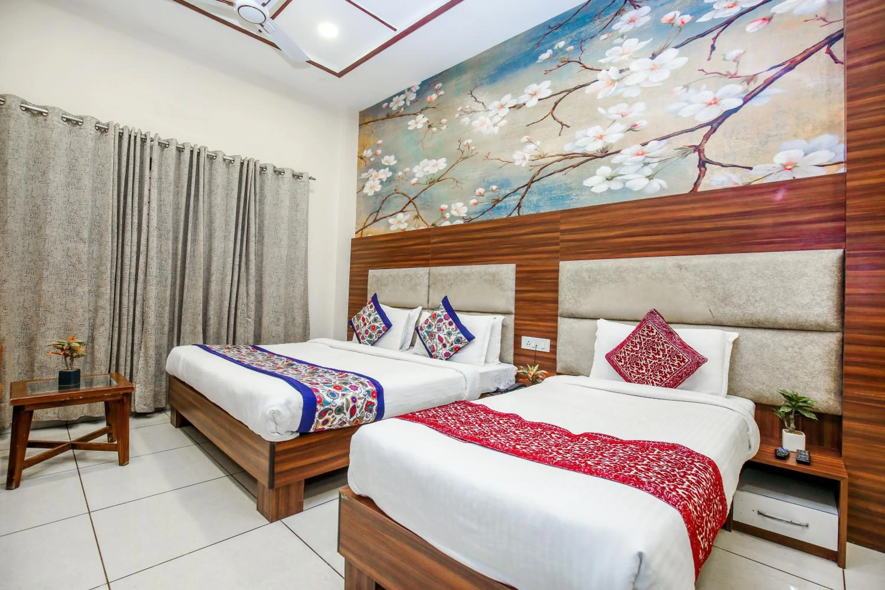 Bed in Hotel Karan Residency - 5 Min Walk From Golden Temple