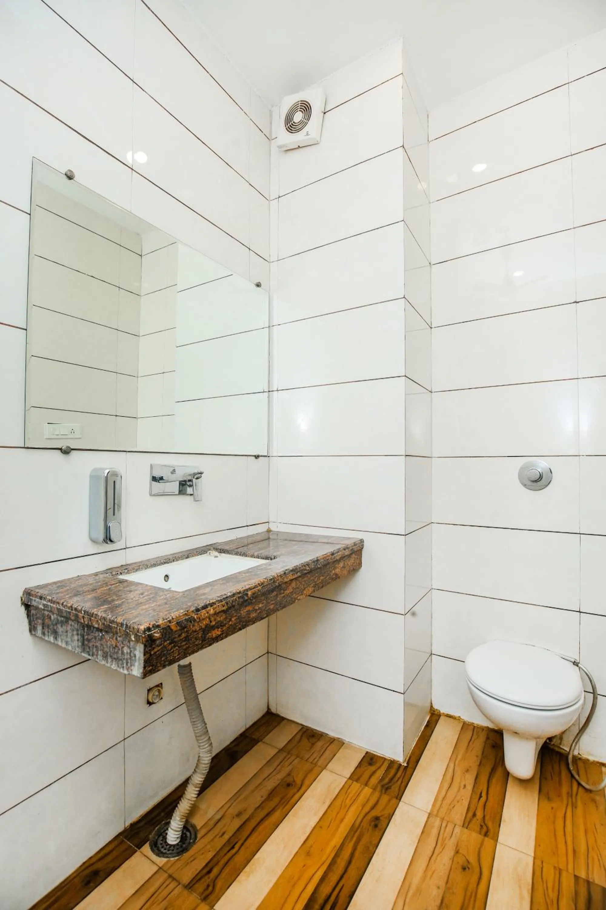 Bathroom in Hotel Karan Residency - 5 Min Walk From Golden Temple