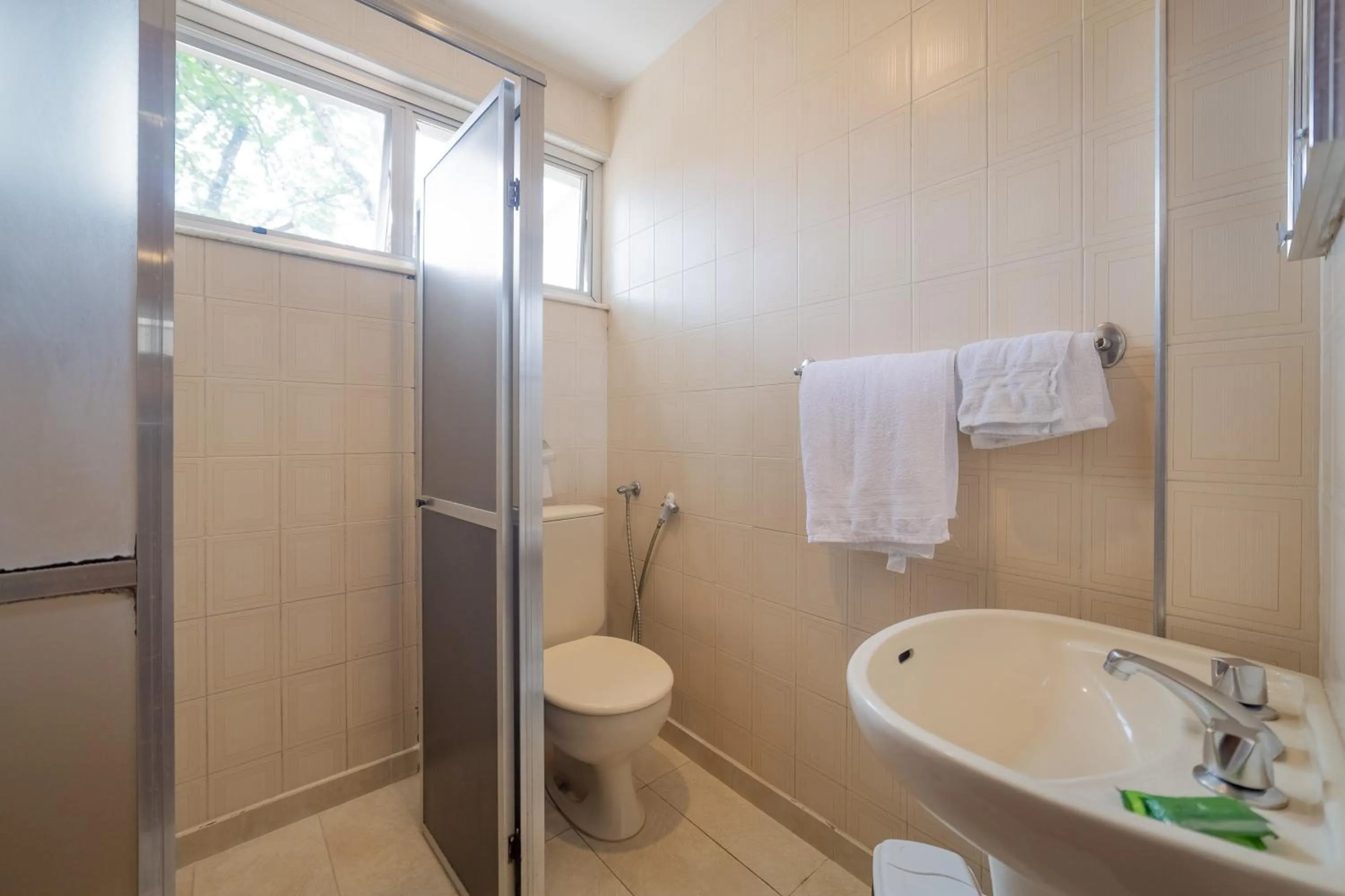 Shower in Hotel Solaris