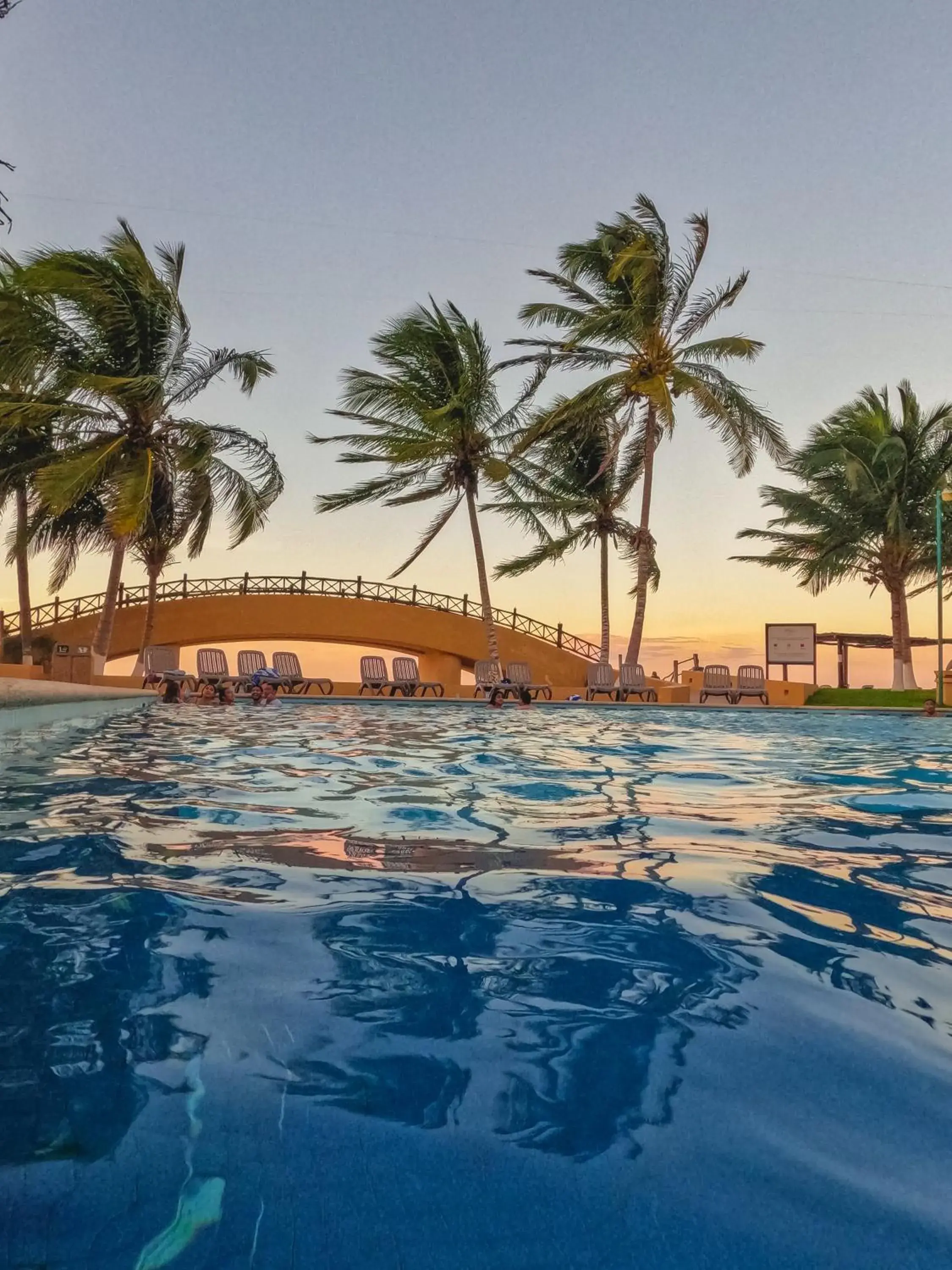 Swimming pool in Reef Yucatán All Inclusive & Convention Center Swimming pool in Reef Yucatán All Inclusive & Convention Center