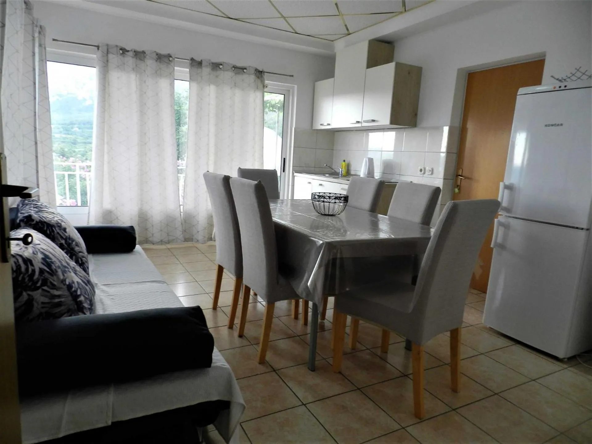 Apartments Lea