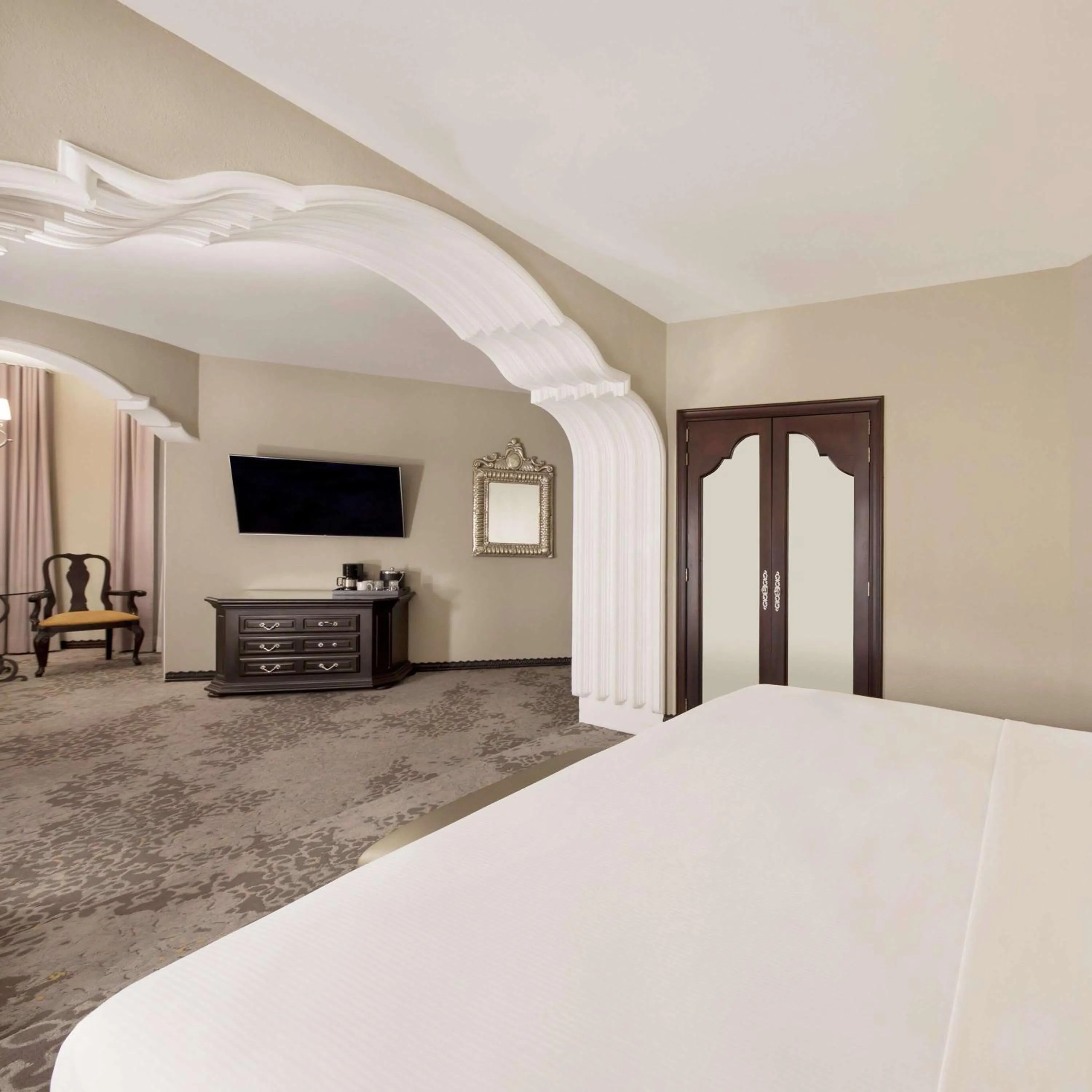 Bedroom, Bed in Hilton Guatemala City, Guatemala