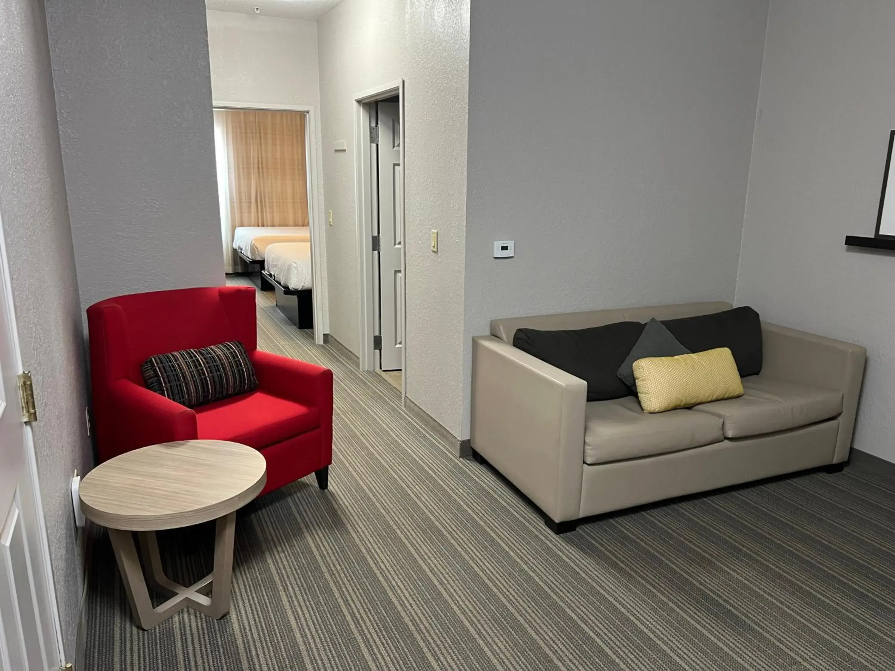 One-Bedroom Suite with Two Queen Beds and Sofa Bed - Non-Smoking in Country Inn & Suites by Radisson, Green Bay East, WI One-Bedroom Suite with Two Queen Beds and Sofa Bed - Non-Smoking in Country Inn & Suites by Radisson, Green Bay East, WI