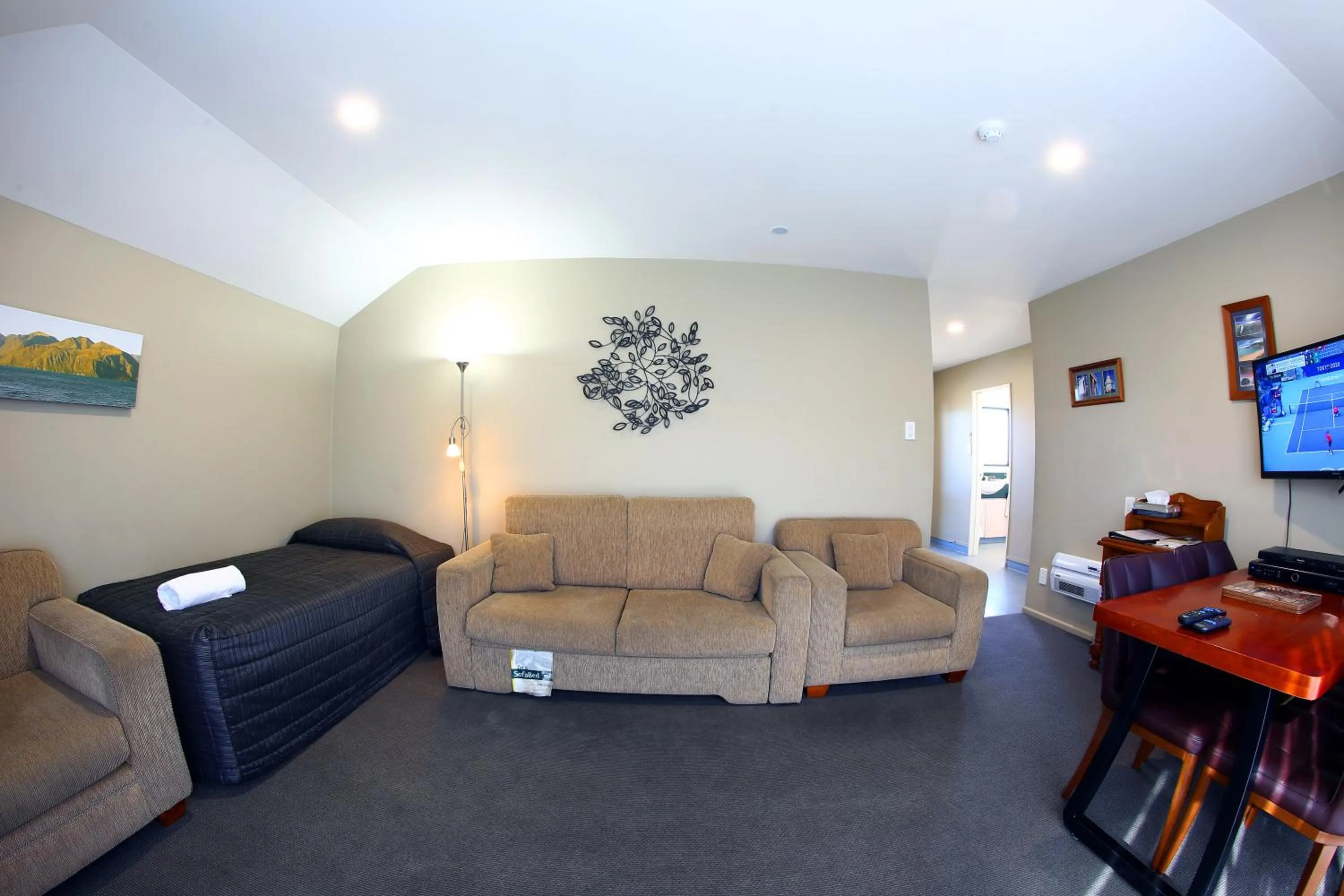 Living room in Heritage Court Lodge Oamaru